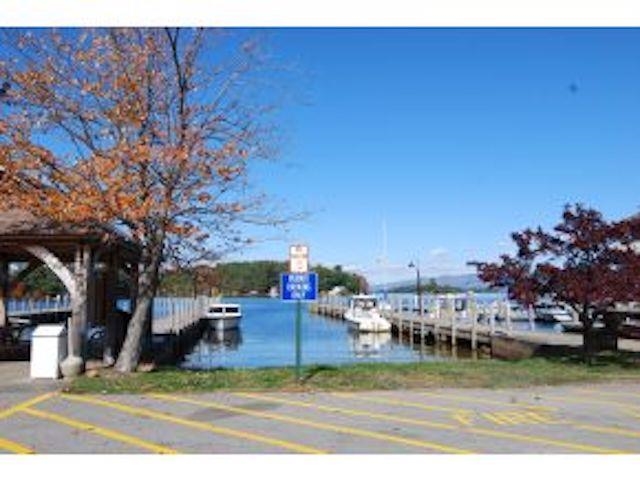 303 Old Lakeshore Rd, Gilford, NH 03249