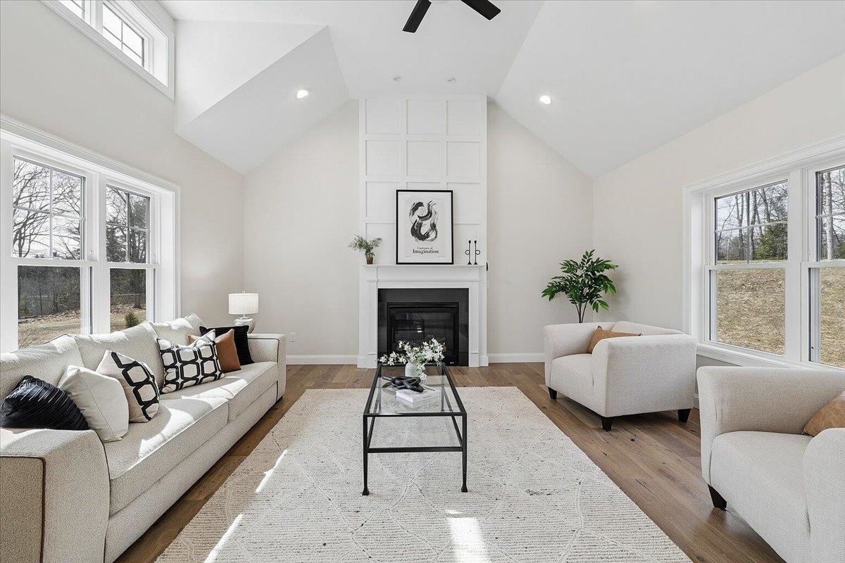 452 Middle Winchendon Rd, Rindge, NH 03461