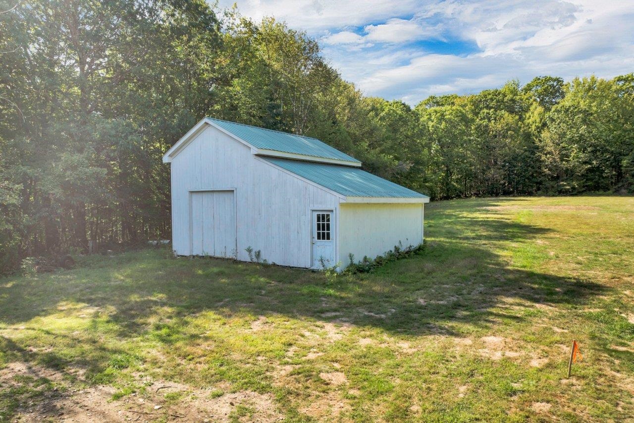 313 North Rd, Barnstead, NH 03225