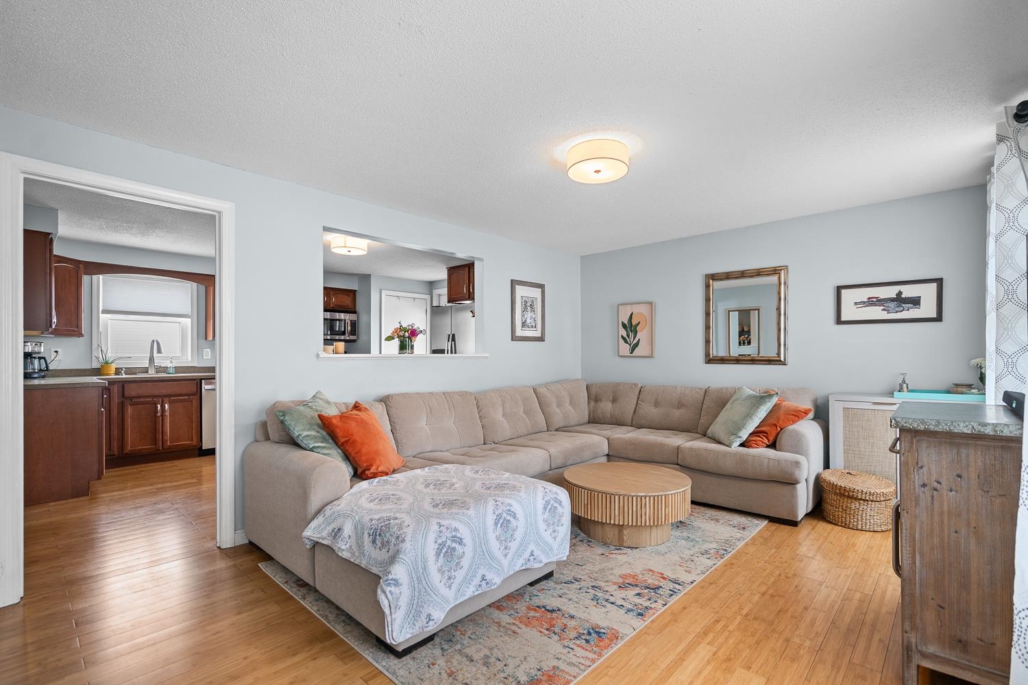 23 Cotter Ct, Manchester, NH 03103