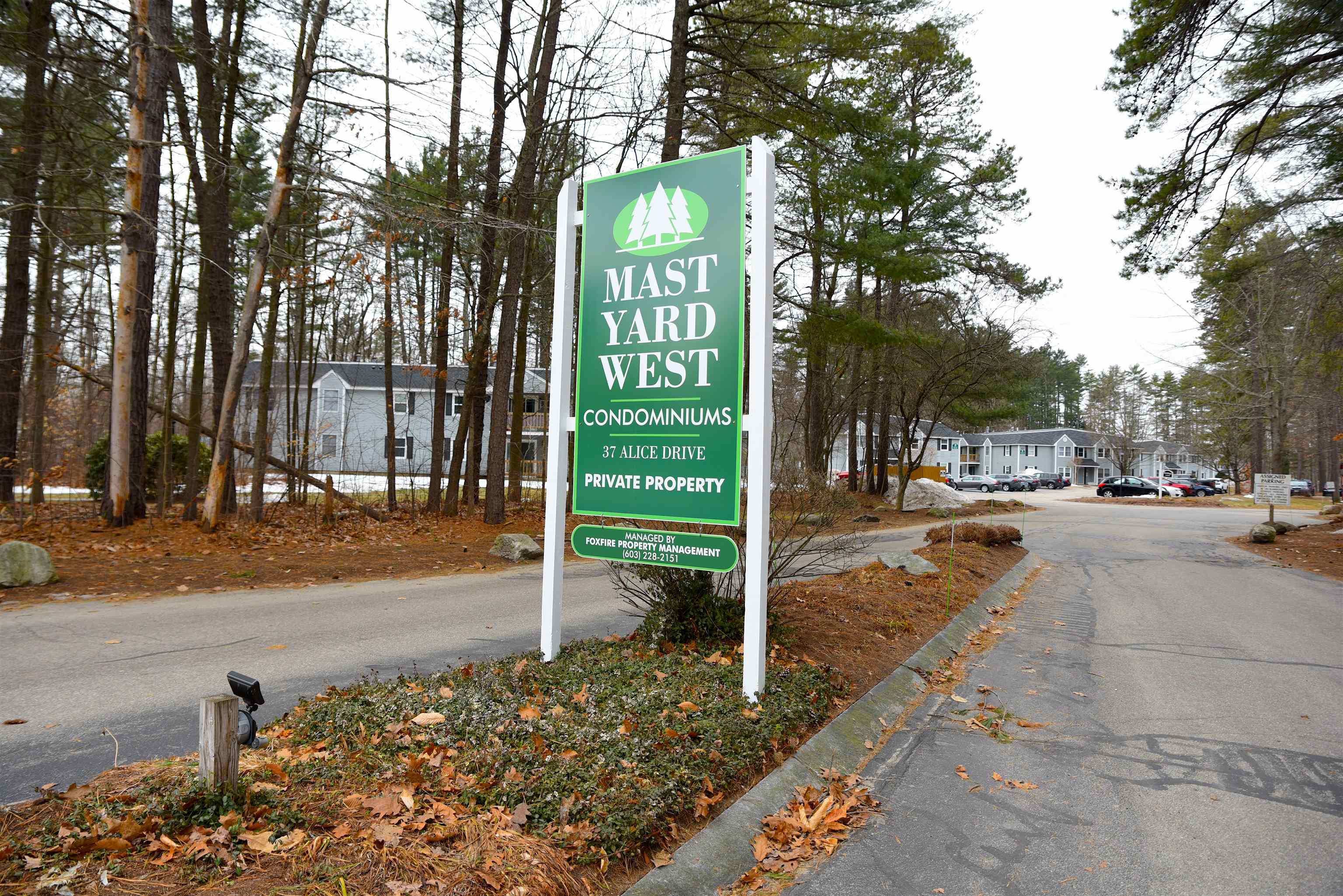 37 Alice Dr, Concord, NH 03303