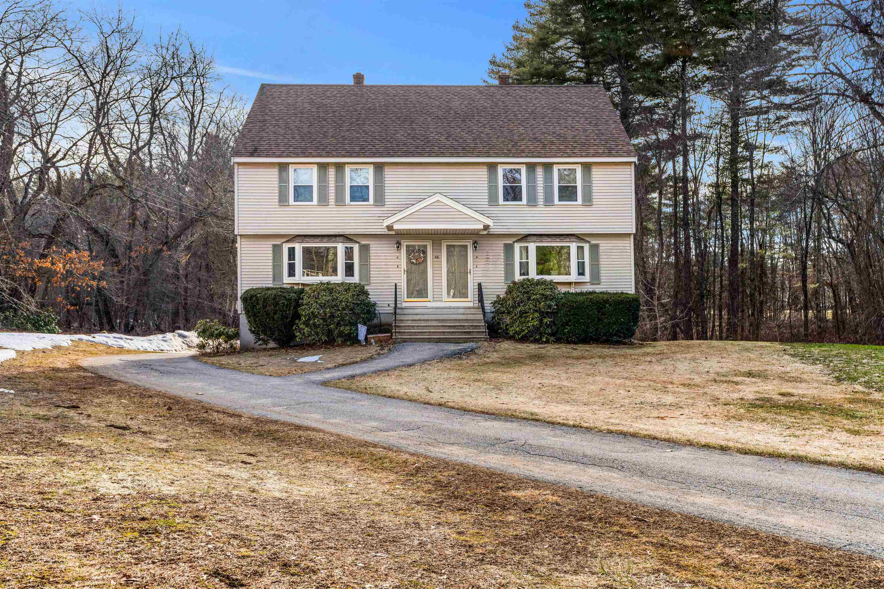 56 Kingston Rd, Plaistow, NH 03865