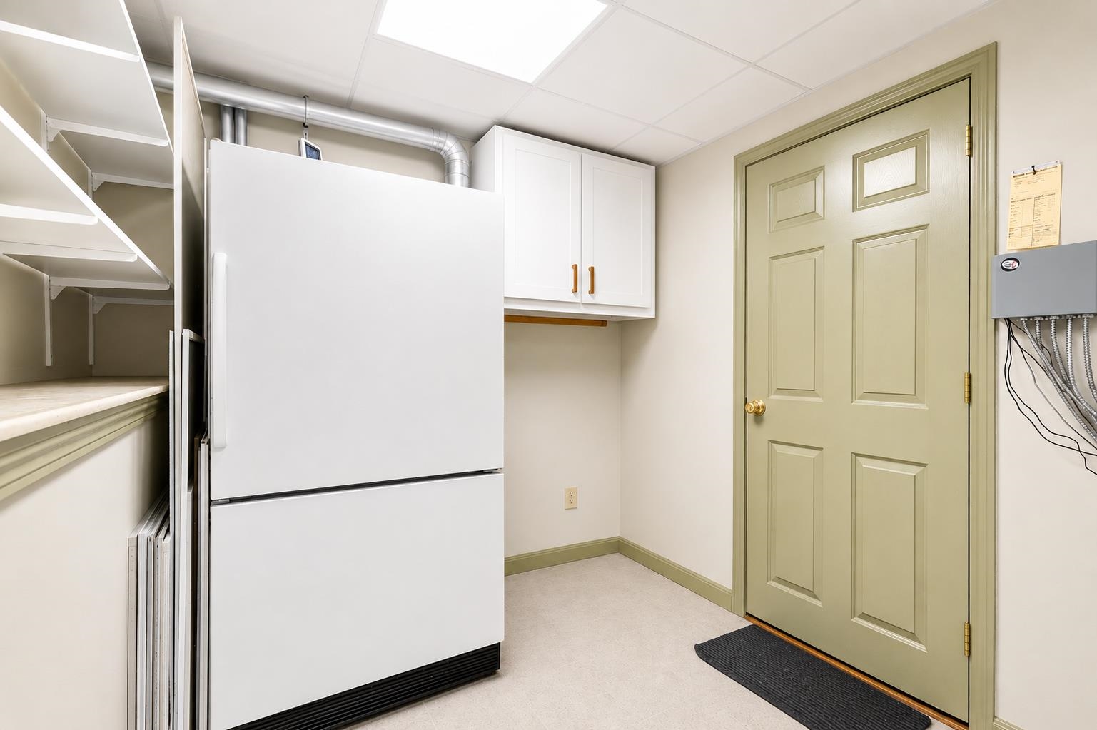 28 Spring Rd, Amherst, NH 03031