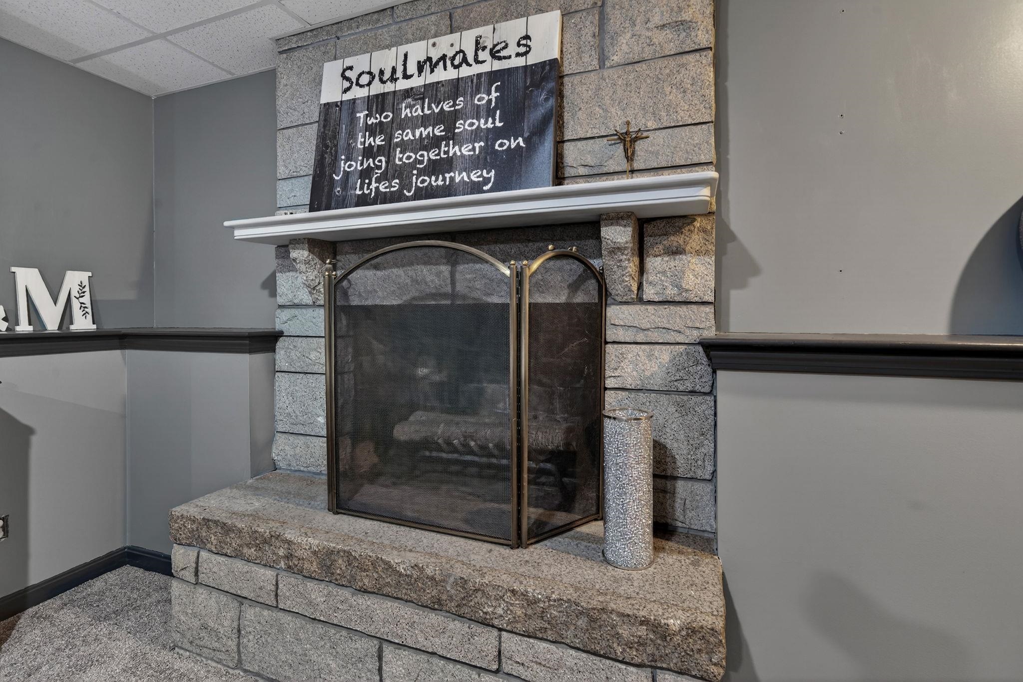 28 Spring Rd, Amherst, NH 03031