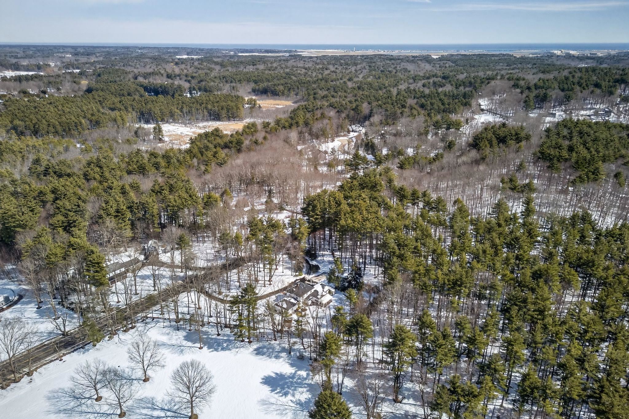 188 Kensington Rd, Hampton Falls, NH 03844