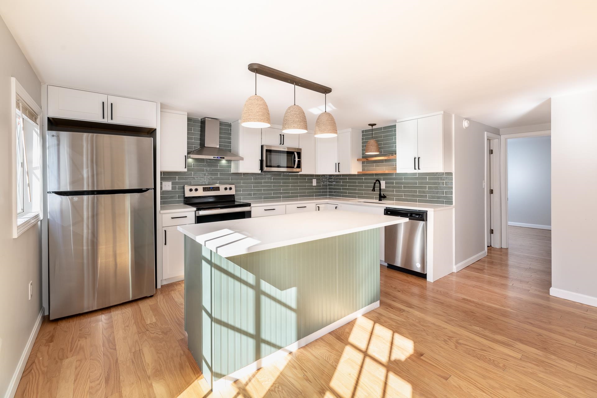 50 Mountain View Dr, Moultonborough, NH 03254