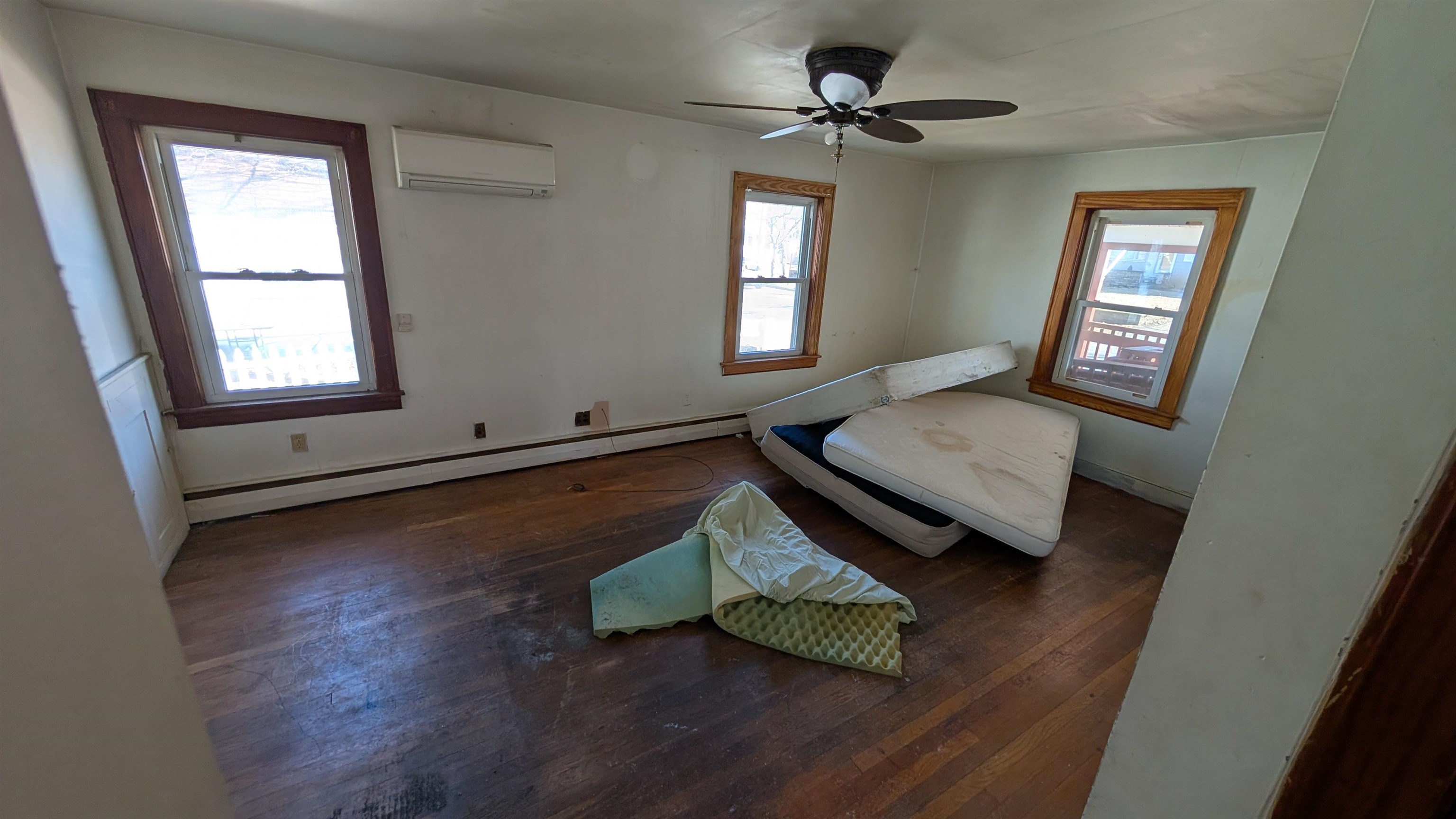 80 Orchard Ave, Manchester, NH 03109