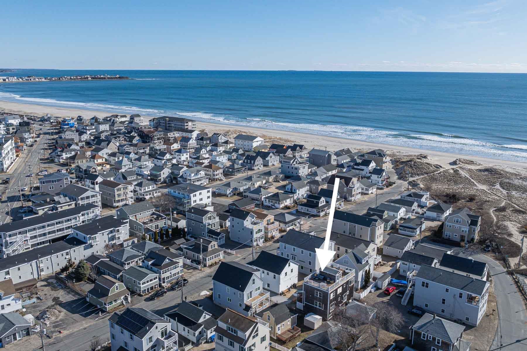 14-16 Dover Ave, Hampton, NH 03842