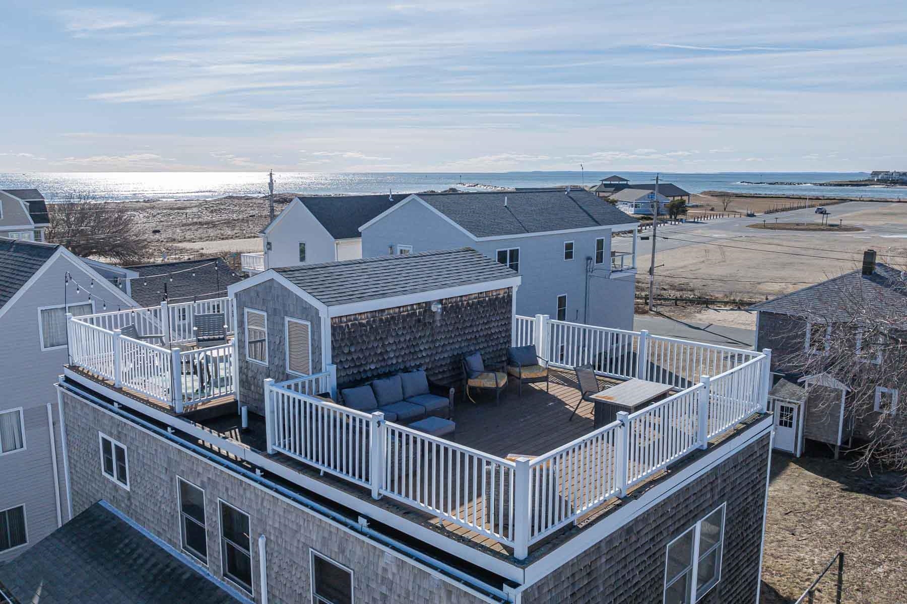 14-16 Dover Ave, Hampton, NH 03842