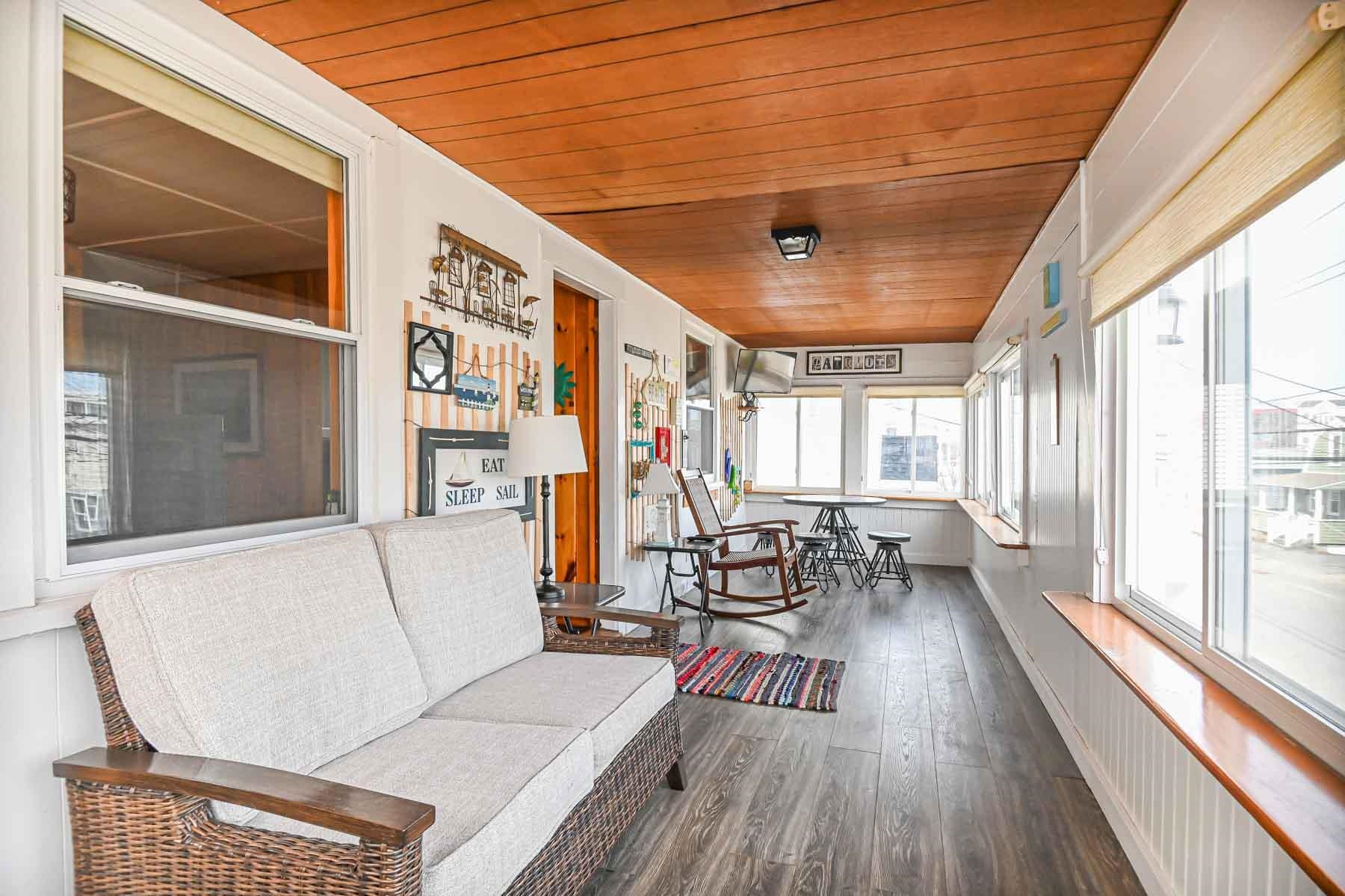 14-16 Dover Ave #1, Hampton, NH 03842