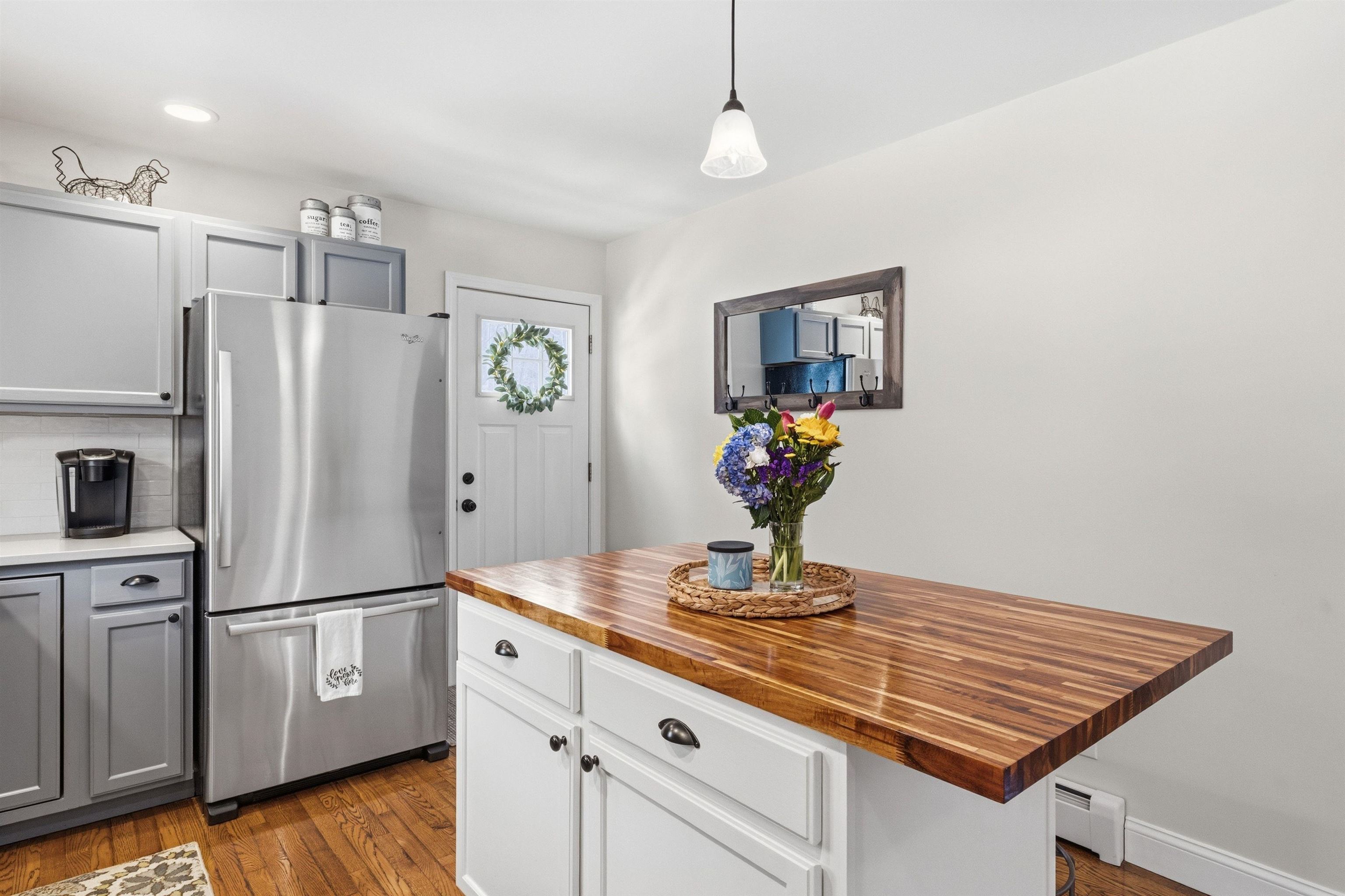 44 Tall Pine Rd, Farmington, NH 03835