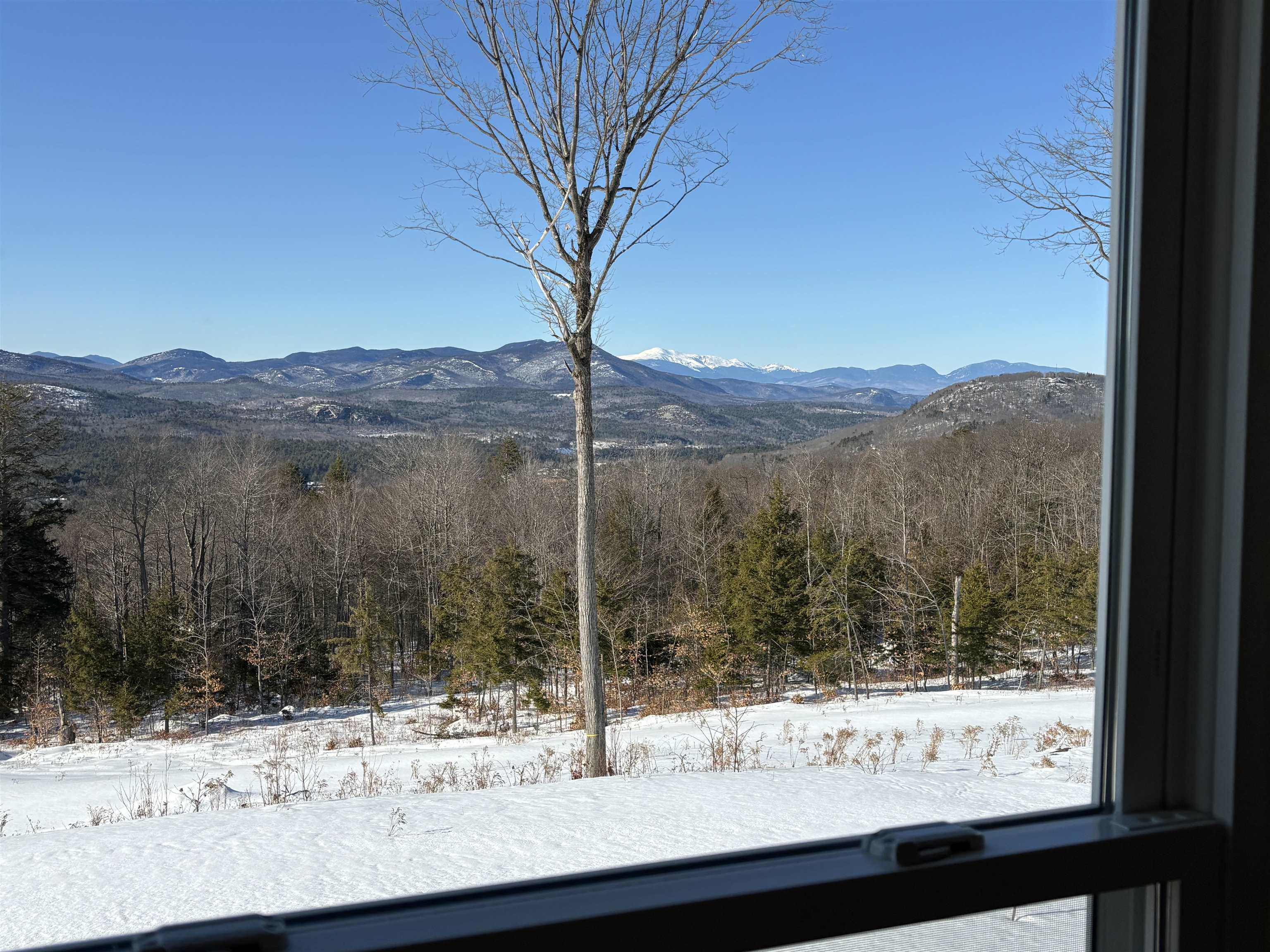 84 Cormack Dr, Madison, NH 03849