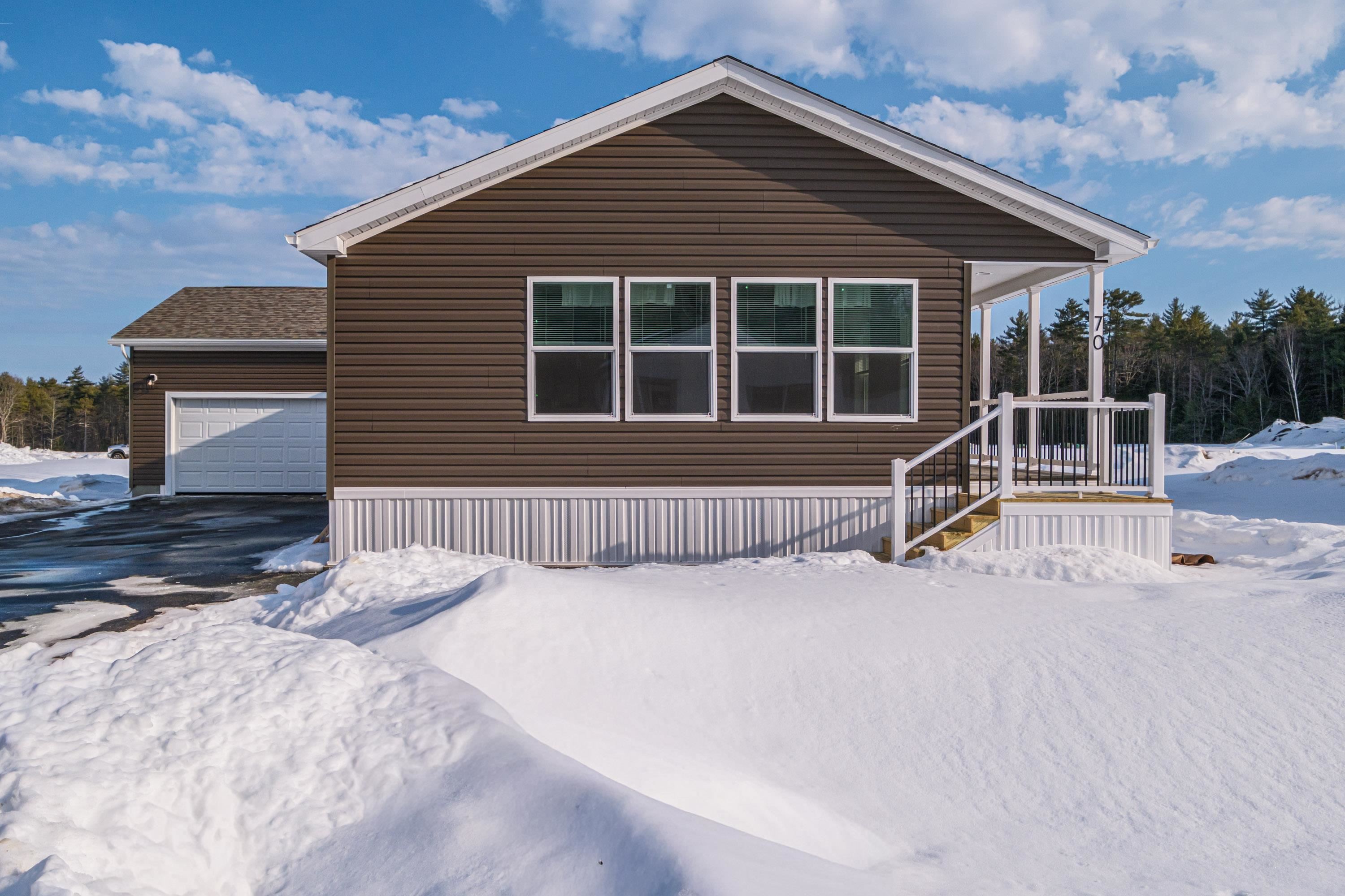 70 Diamondback Dr, Rochester, NH 03868