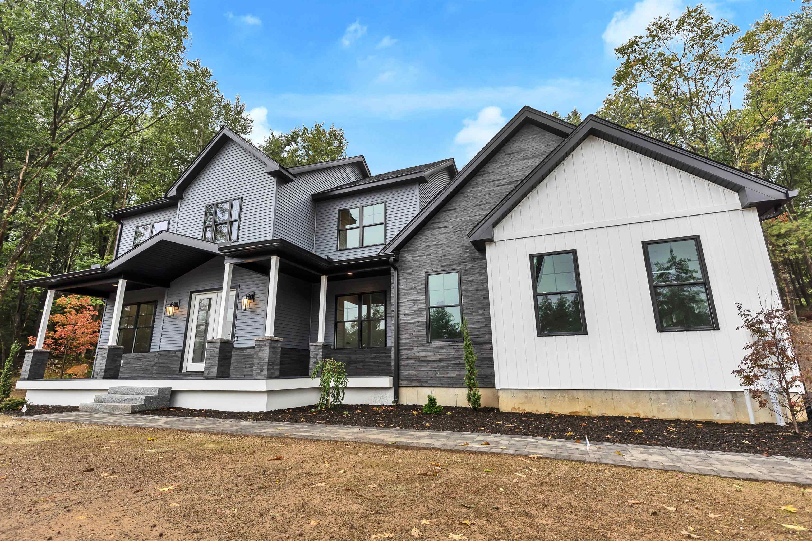 17-4-34 Boiling Kettle Way, Bedford, NH 03110