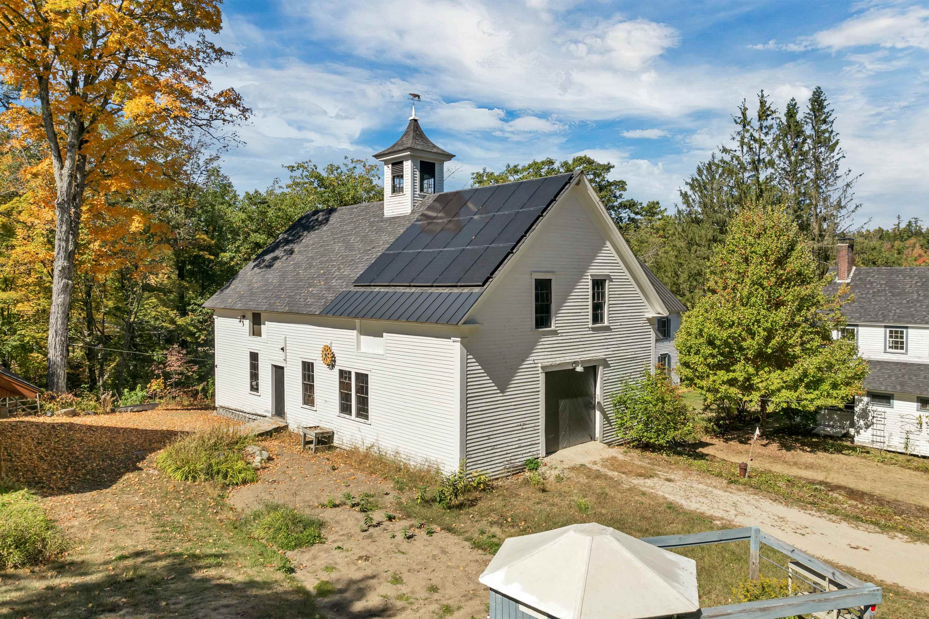 829 Bearcamp Hwy & 10 Mountain Rd, Tamworth, NH 03883