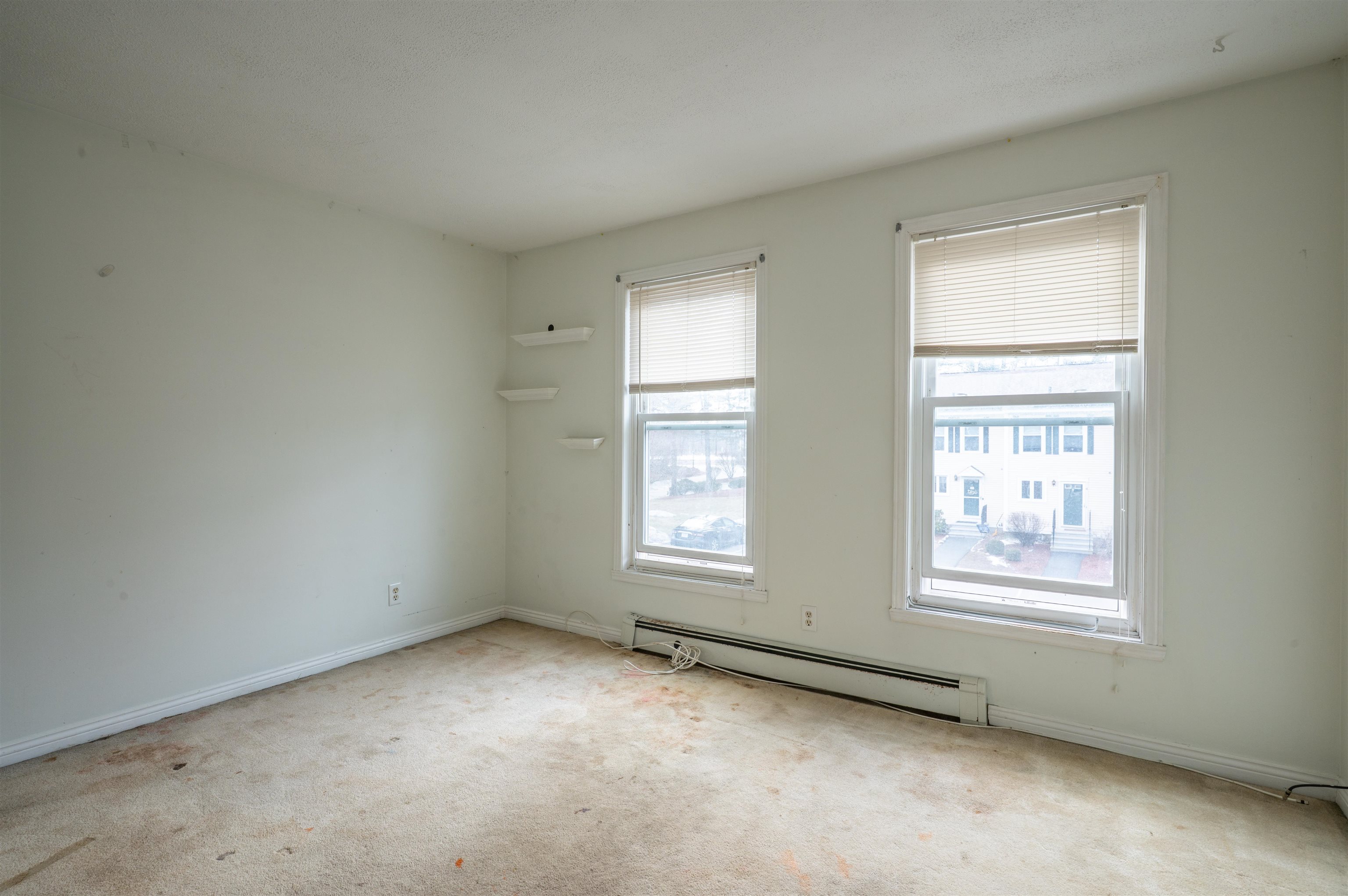 9 Kimberly Dr, Merrimack, NH 03054