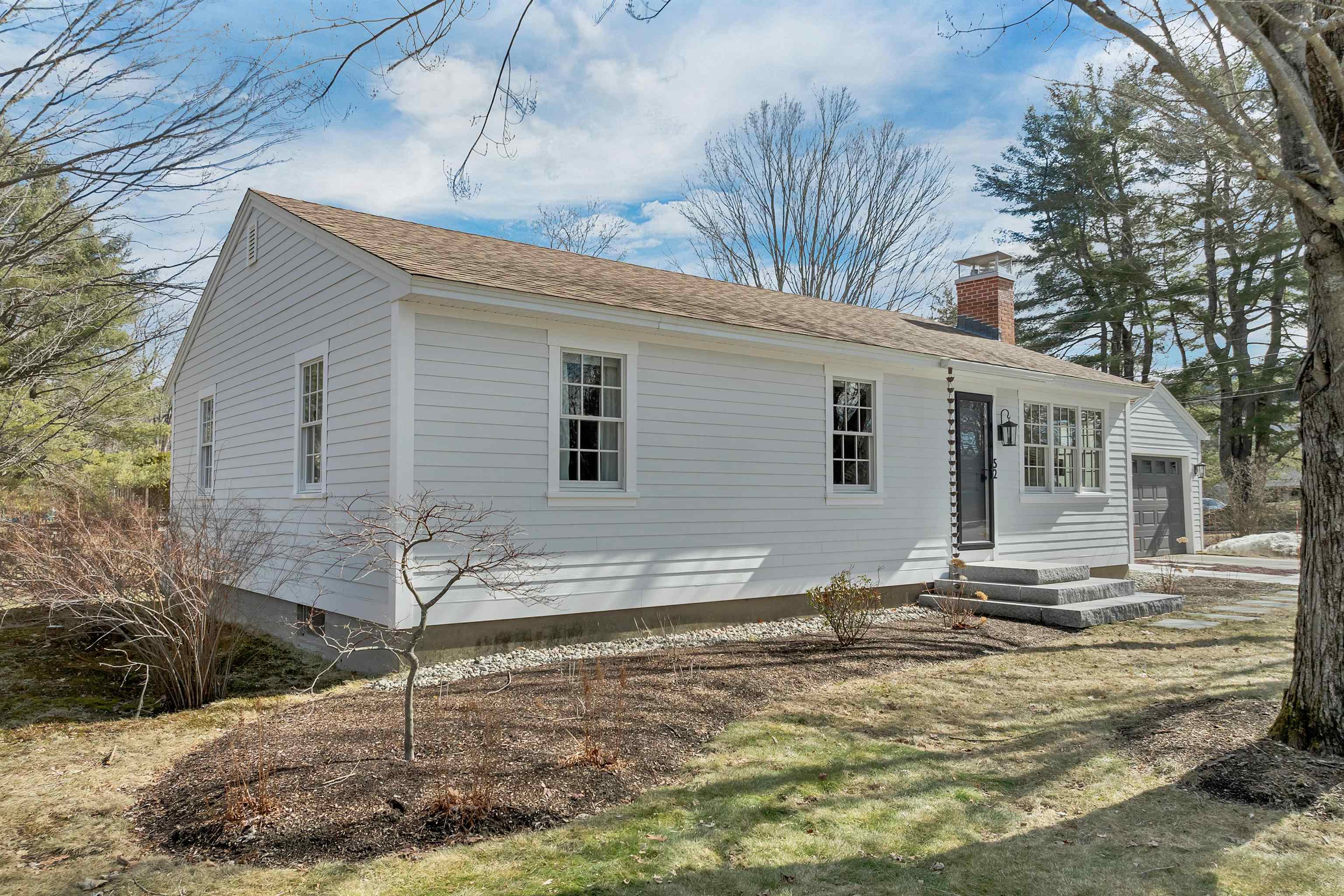 52 Belknap Mountain Rd, Gilford, NH 03249