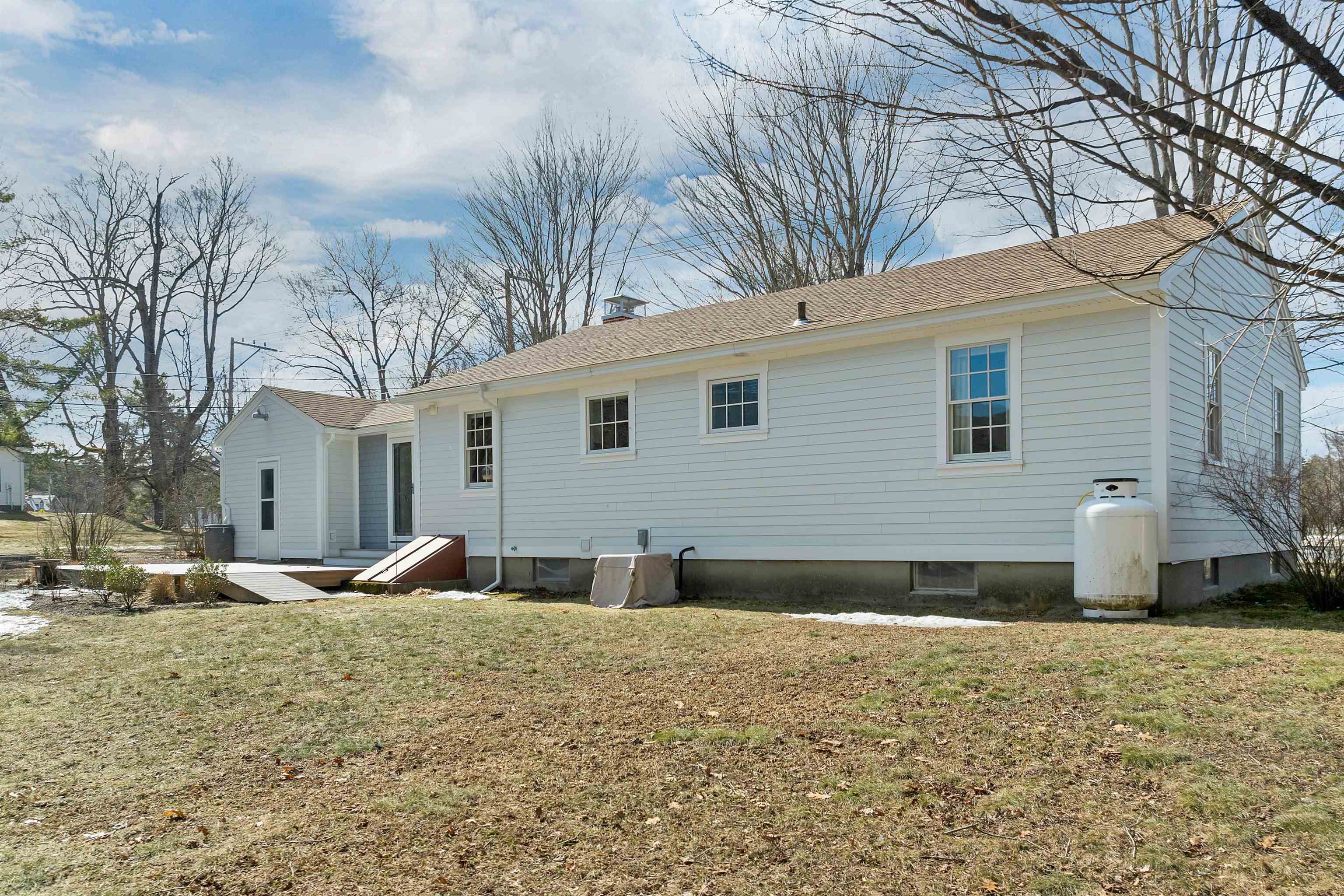 52 Belknap Mountain Rd, Gilford, NH 03249