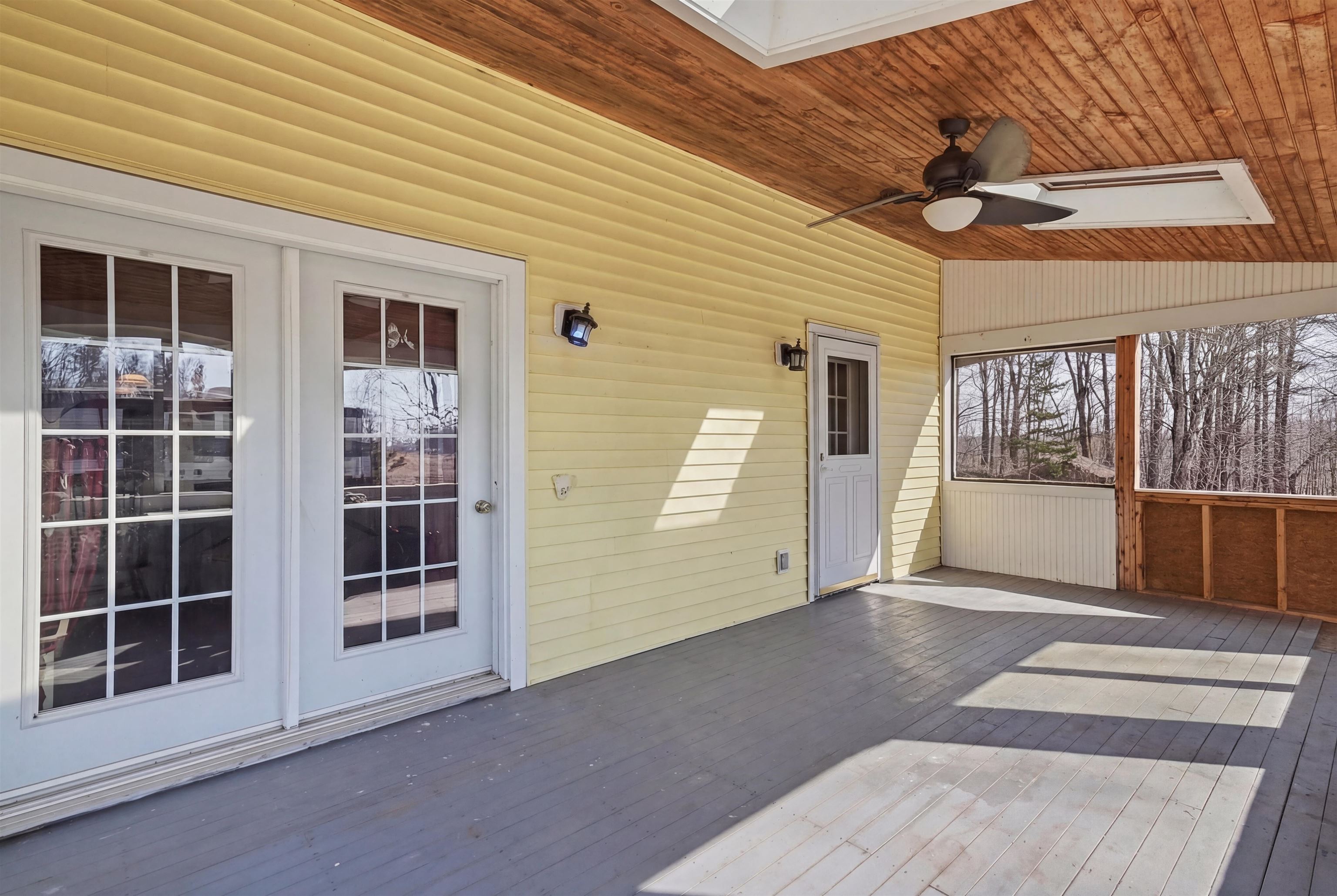 311 S Sugar Hill Rd, Weare, NH 03281