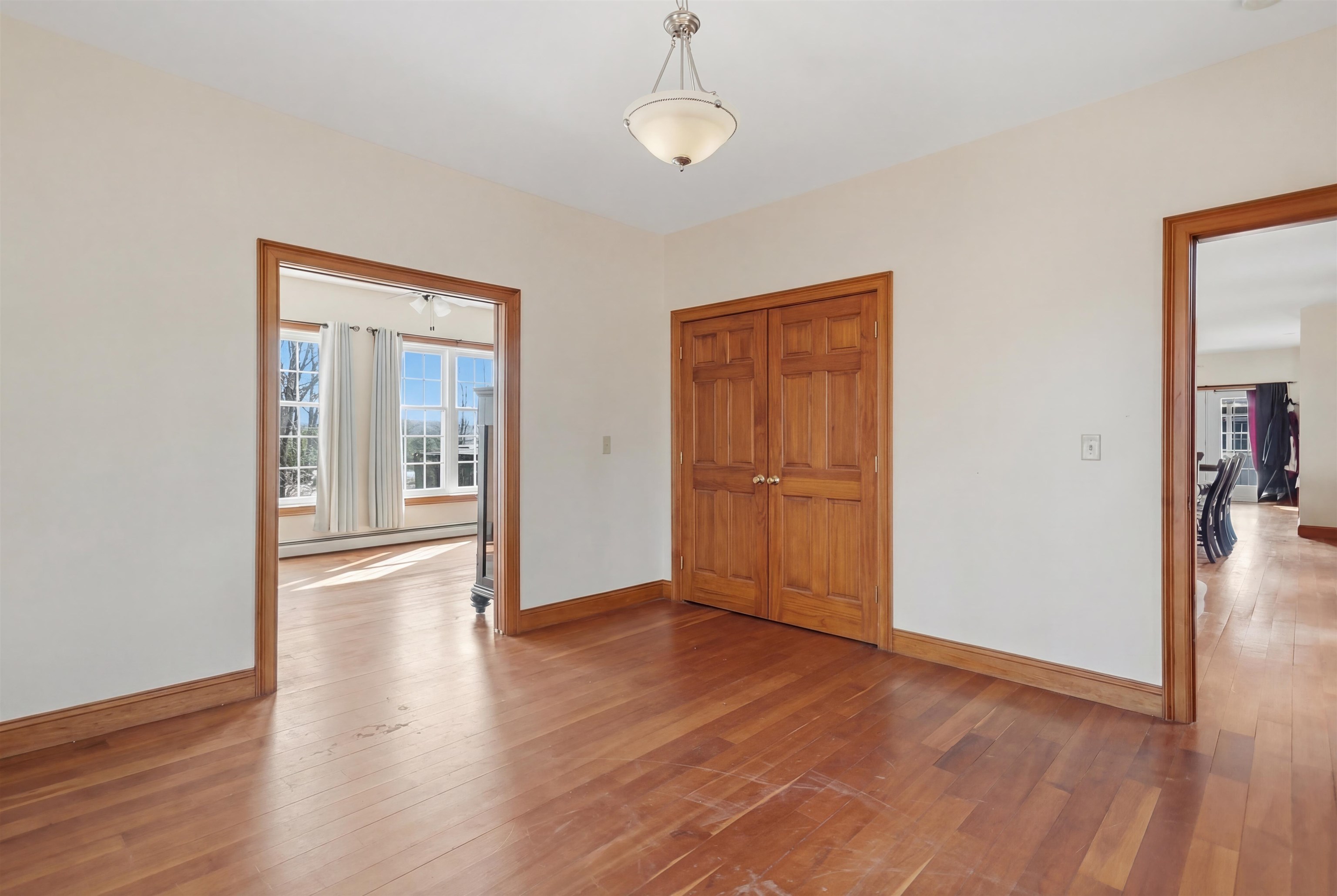 311 S Sugar Hill Rd, Weare, NH 03281