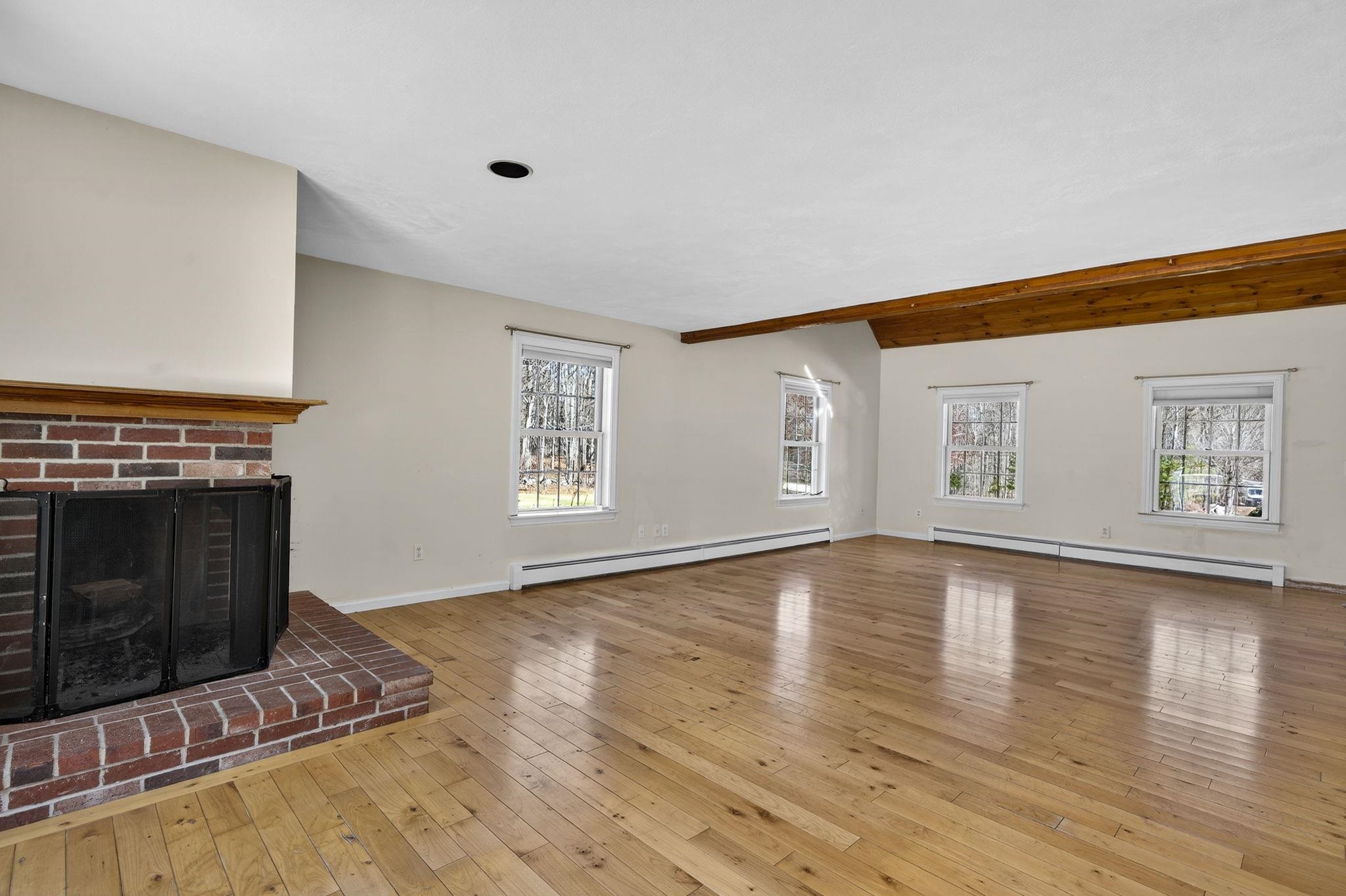 Homes for sale in East Kingston, NH | 13 Forest Dr, East Kingston, NH 03827 | MLS# 5080157