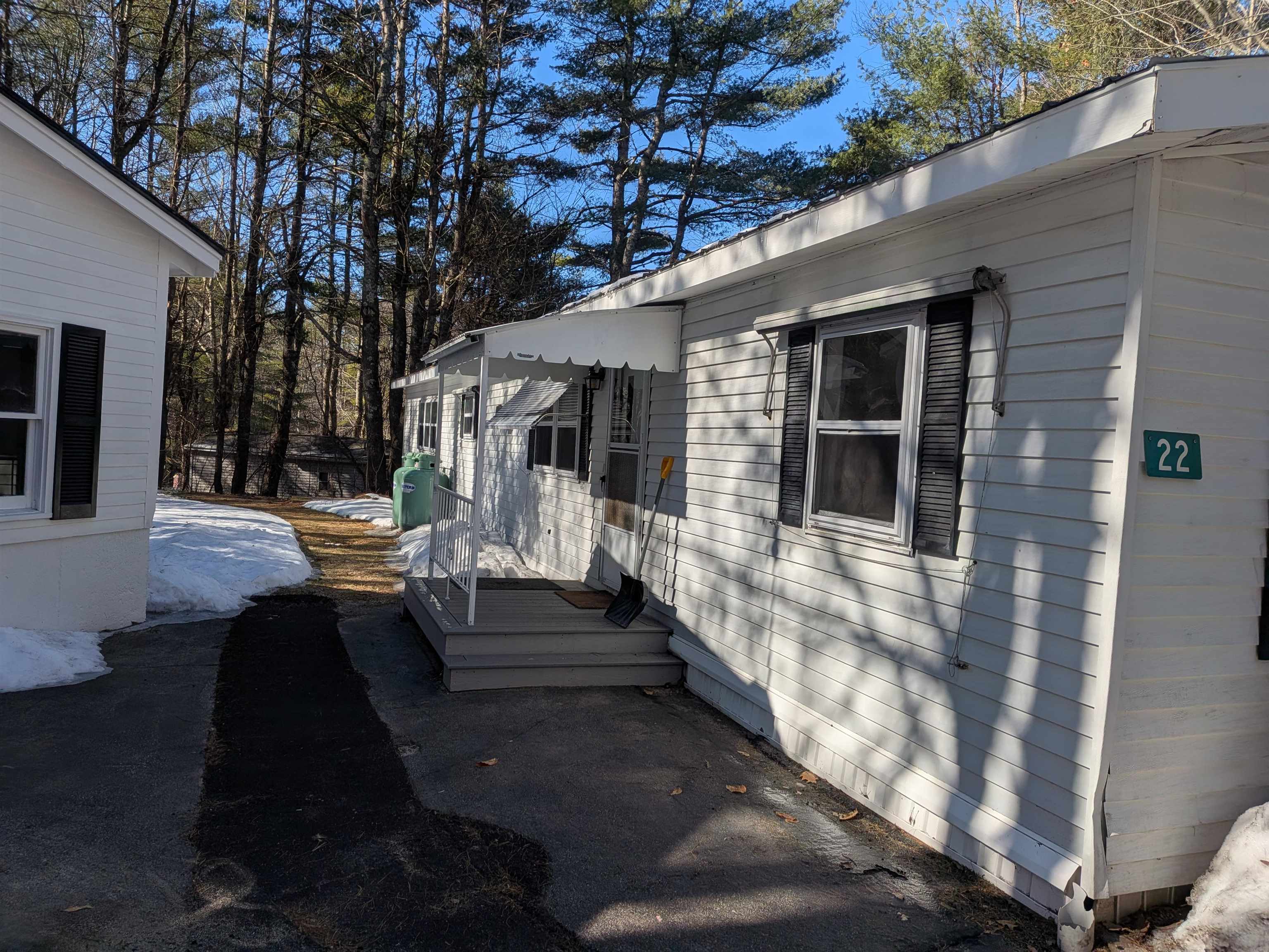 22 Fir Tree Ln, Tuftonboro, NH 03816