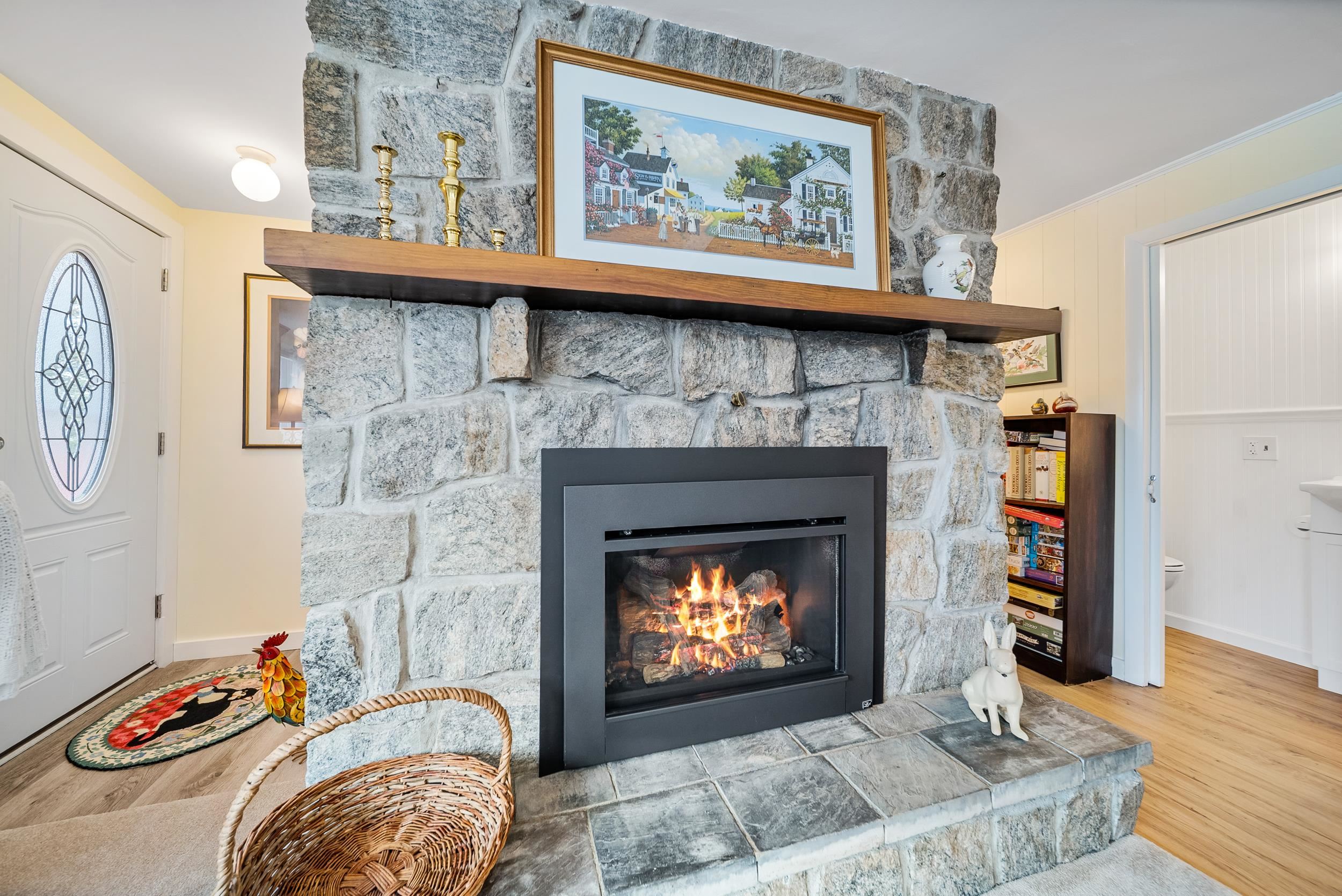 109 Middle Winchendon Rd, Rindge, NH 03461