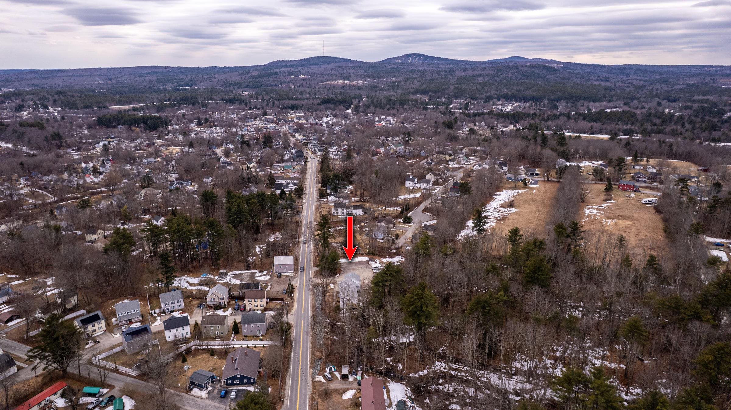 60 Charles St, Farmington, NH 03835