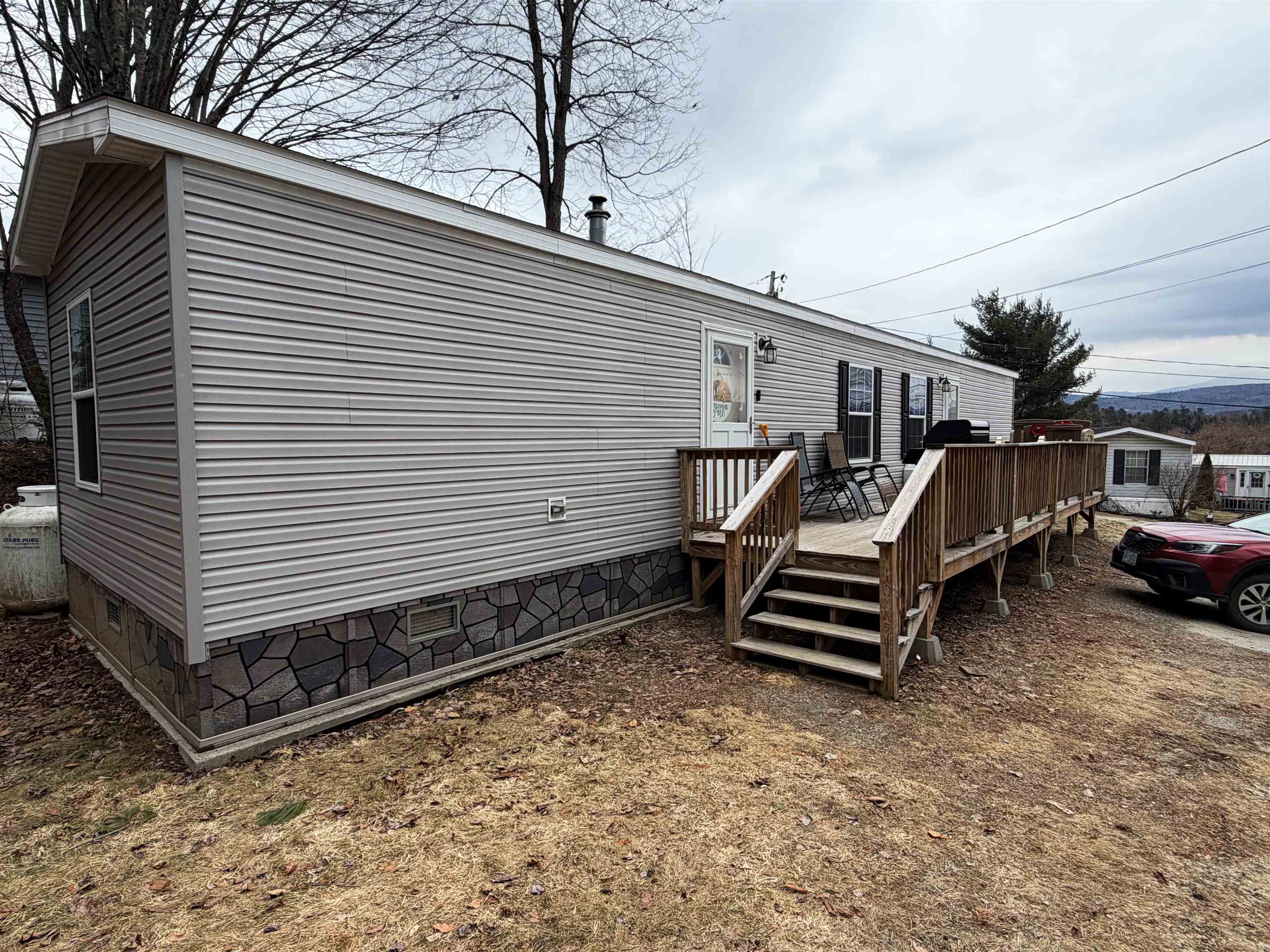 14 Hilltop Manor Mobile Home Pk, Littleton, NH 03561