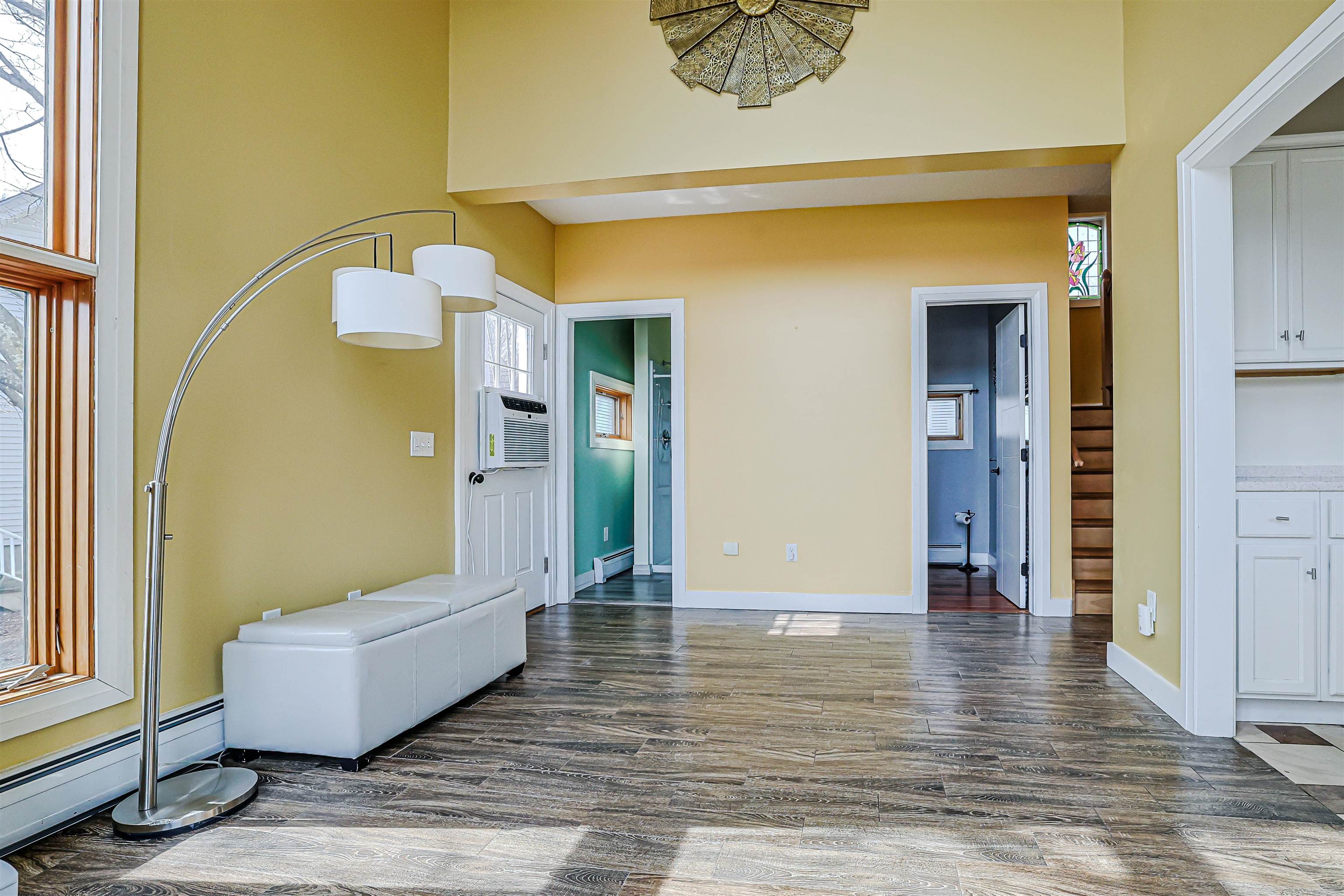 42 N Main St, Boscawen, NH 03303