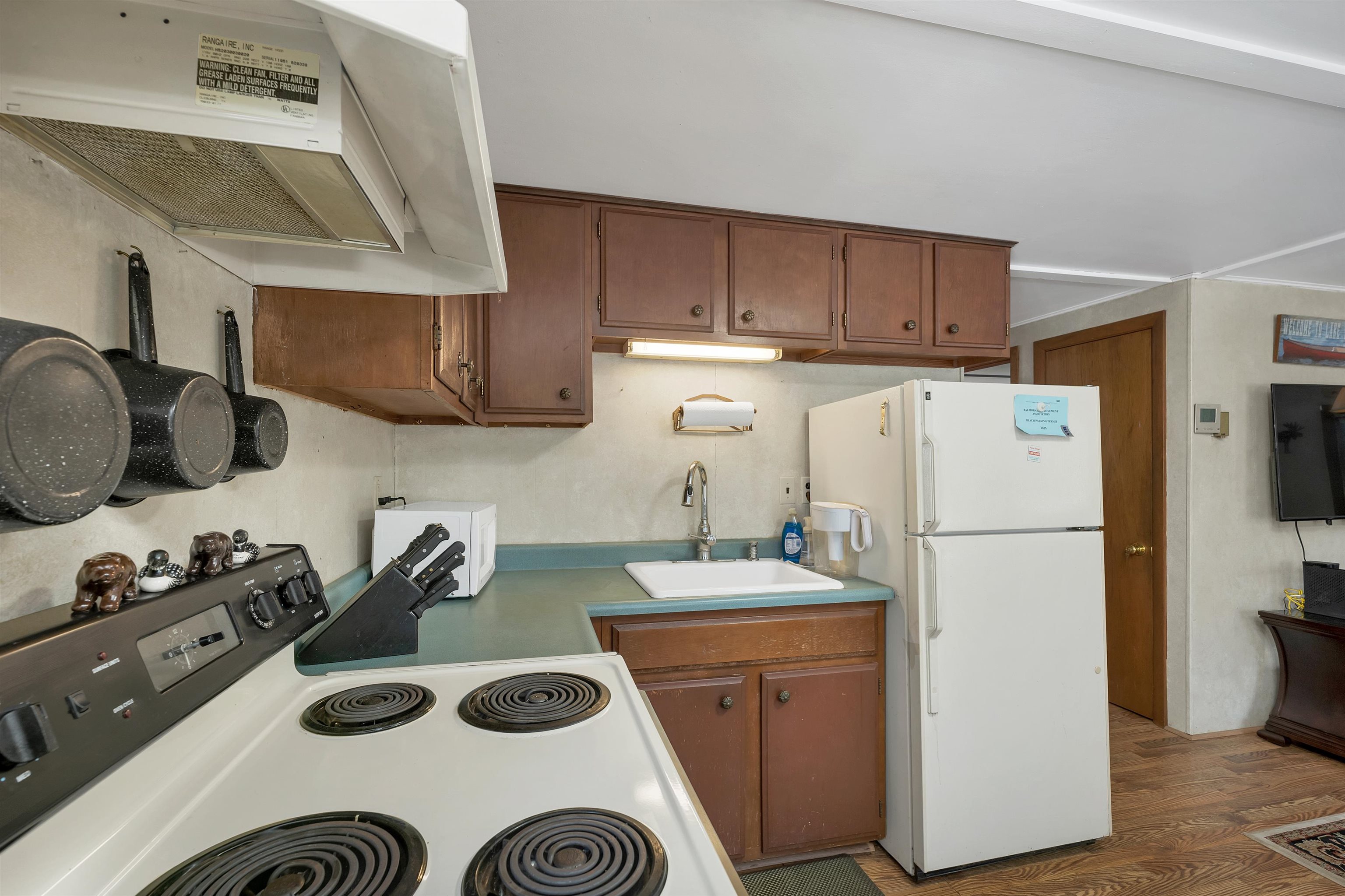 26 Lilac Lane — photo 3