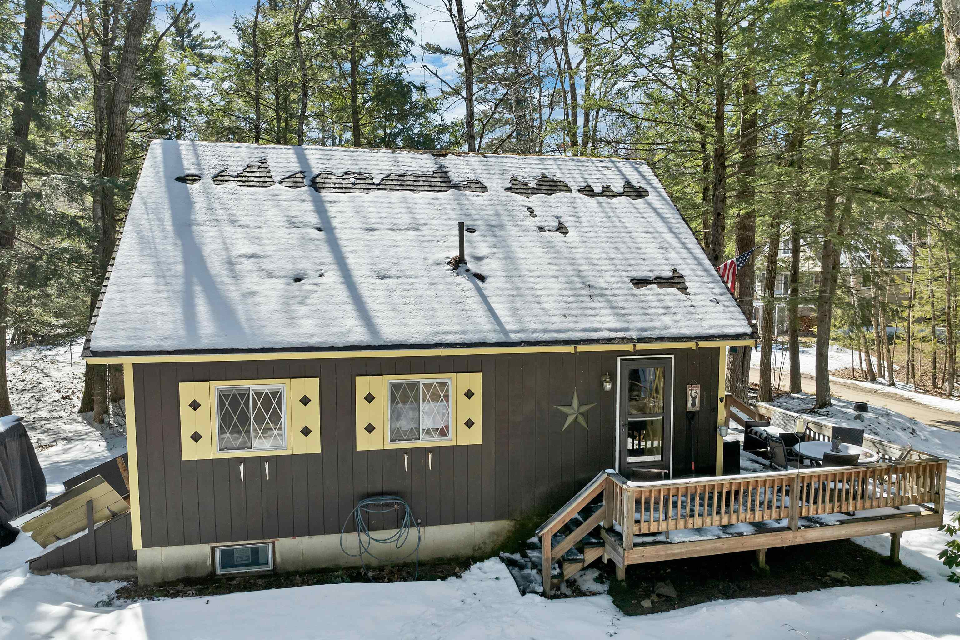 26 Lilac Ln, Moultonborough, NH 03254