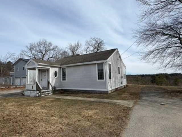 127 Daniel Webster Hw, Merrimack, NH 03054