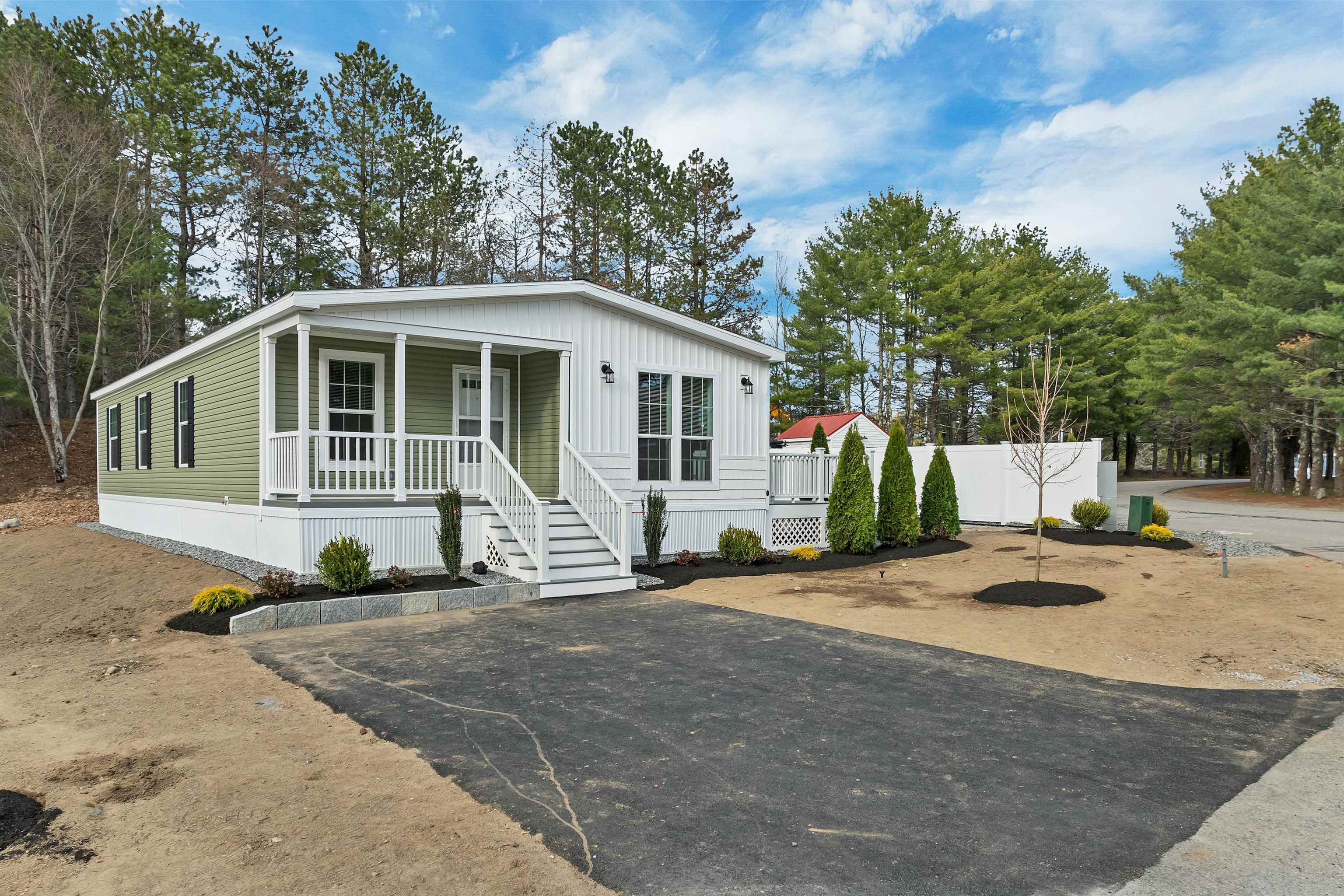 1 Granite Dr, North Hampton, NH 03862
