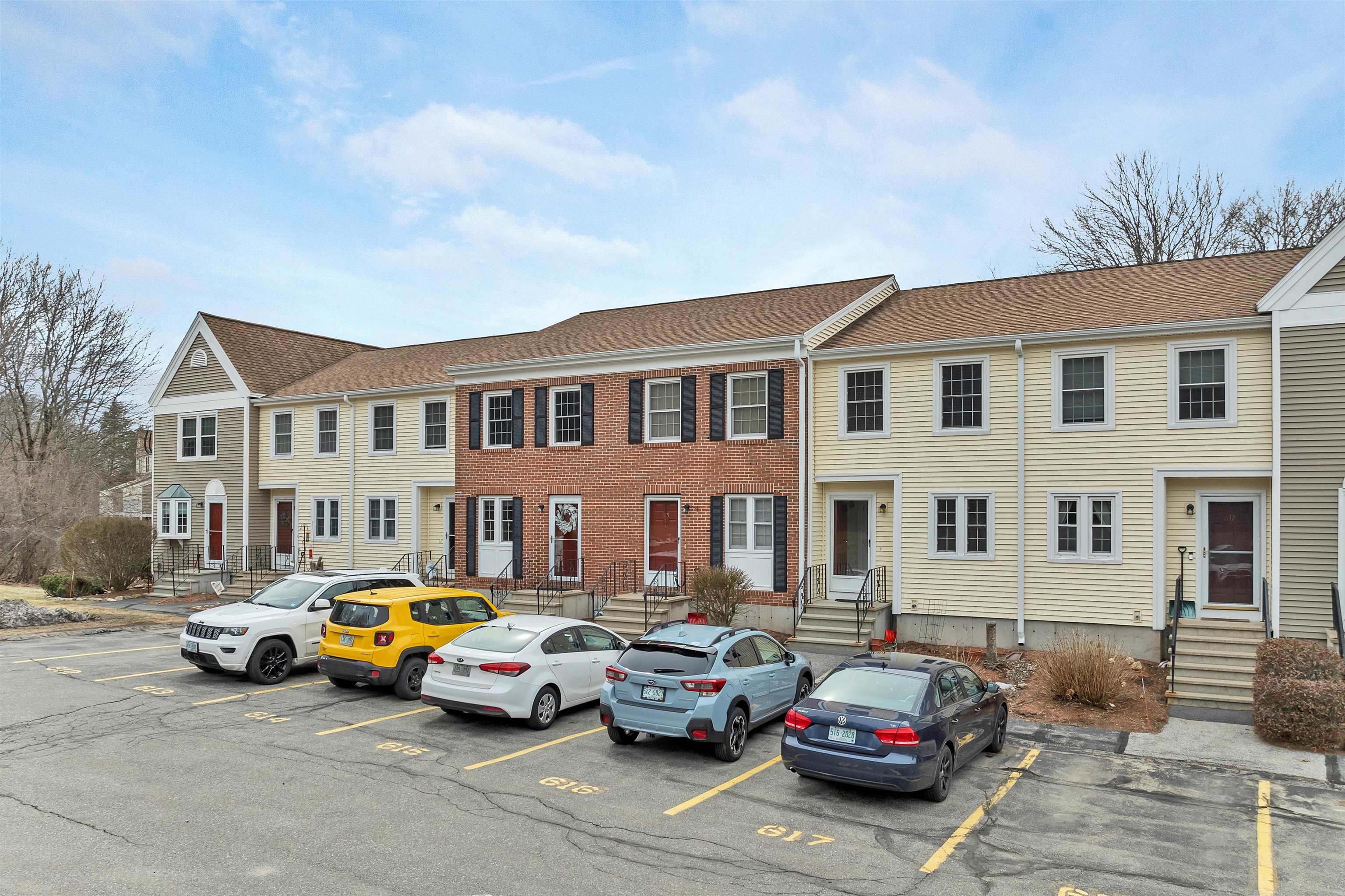 614 Fox Hollow Way, Manchester, NH 03104