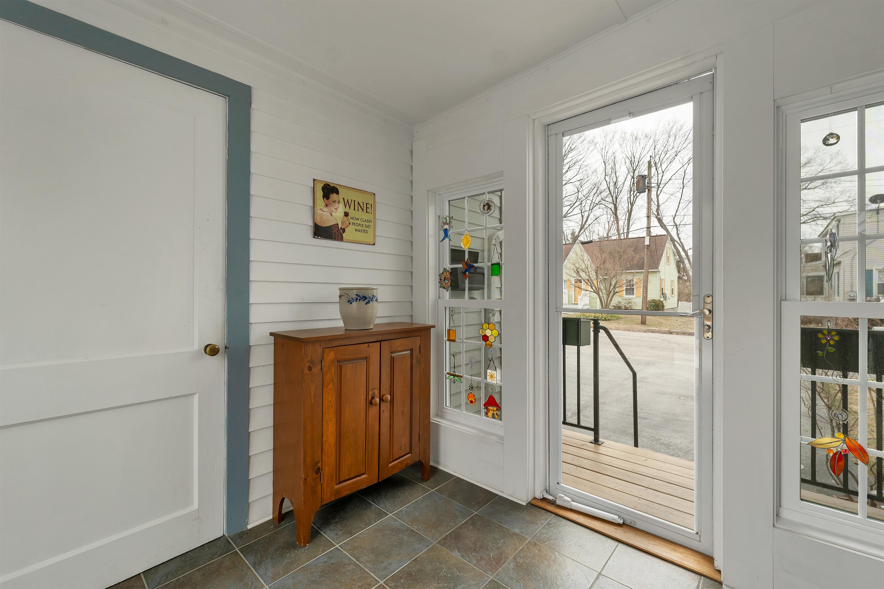 120 Peak St, Manchester, NH 03104