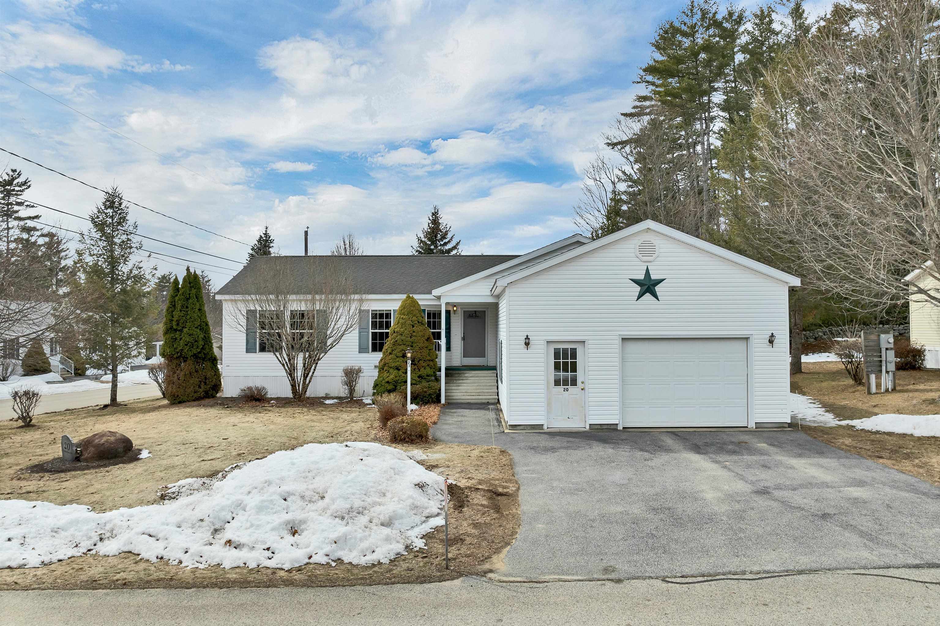 20 Timberline Dr, Tilton, NH 03276