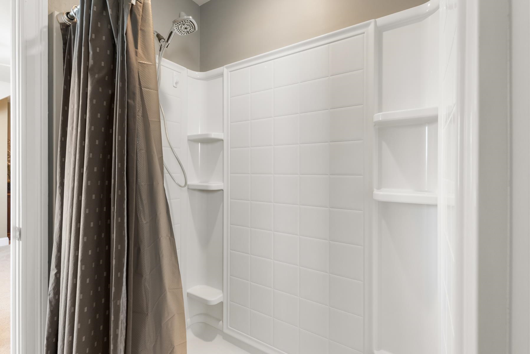 10 Heron Way, Stratham, NH 03885