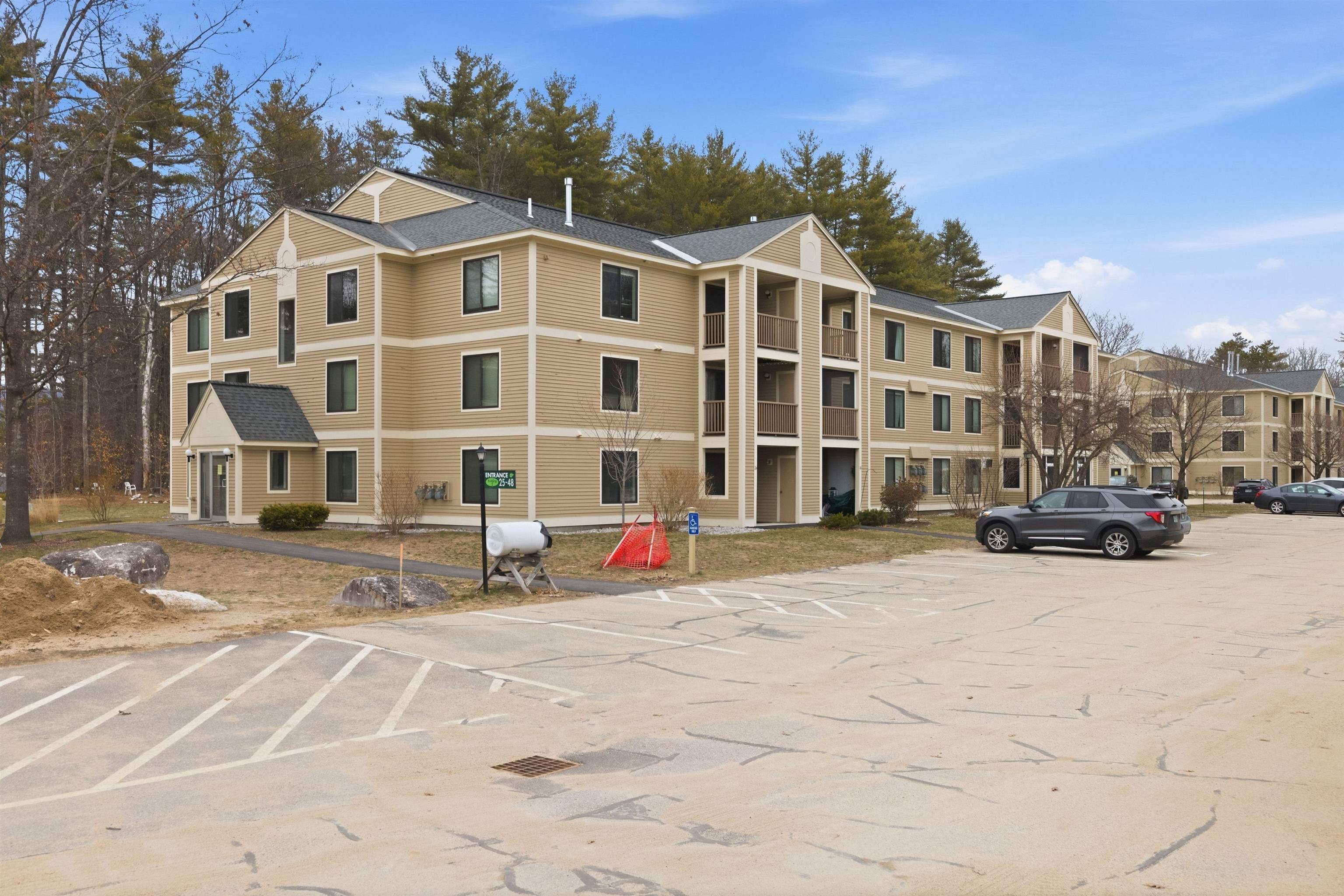 19 Saco St, Conway, NH 03813