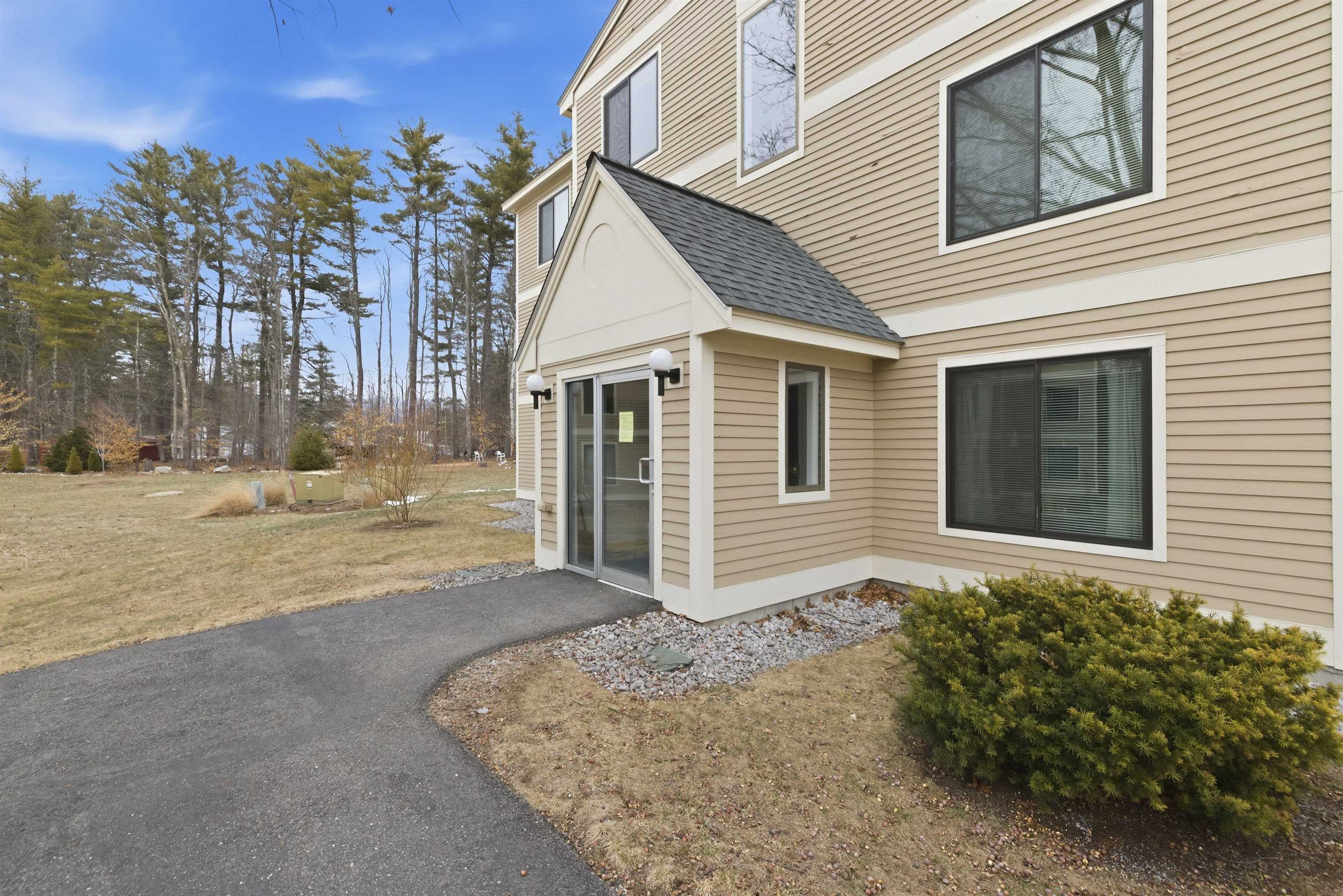 19 Saco St, Conway, NH 03813