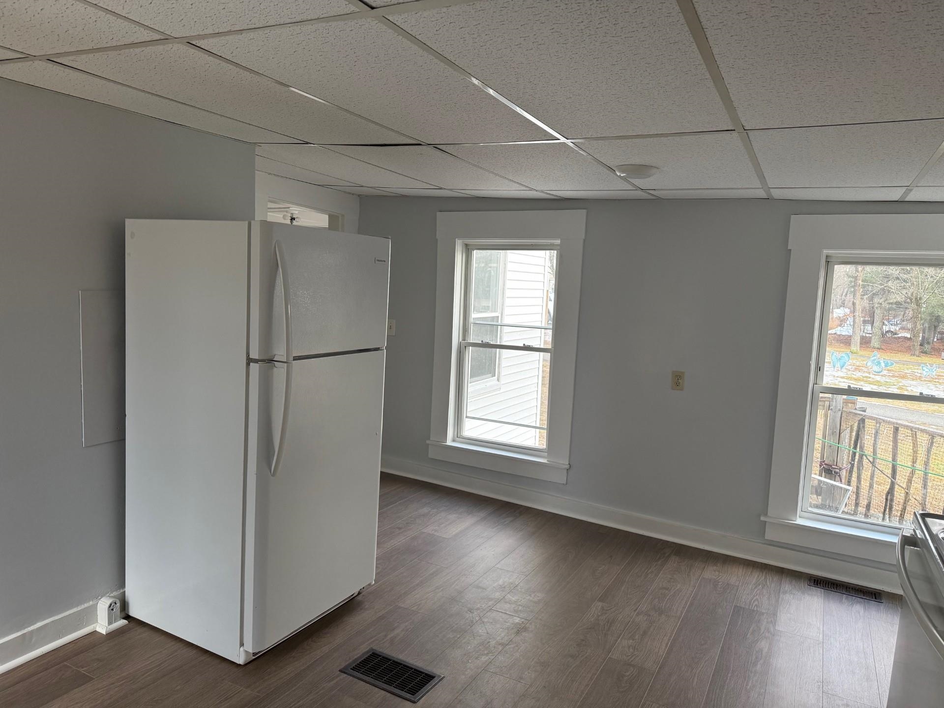 9 Park St, Pittsfield, NH 03263