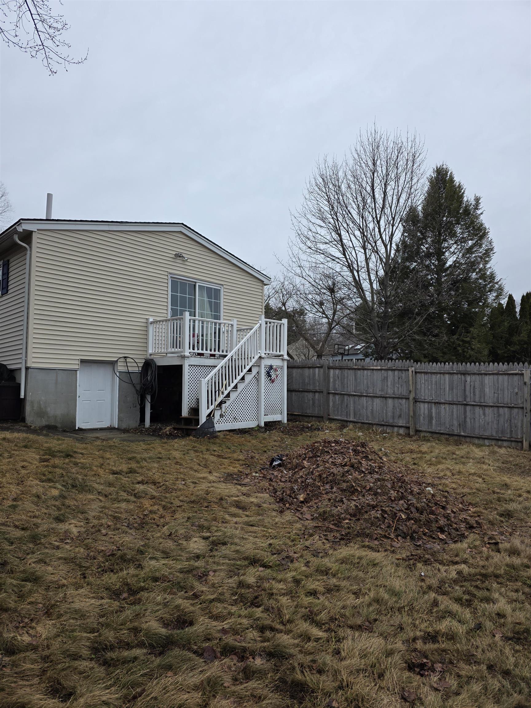 19 Erskine Ave, Manchester, NH 03104