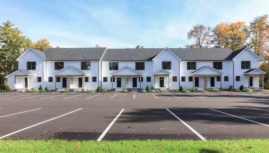 34 Ponemah Hill Rd, Milford, NH 03055