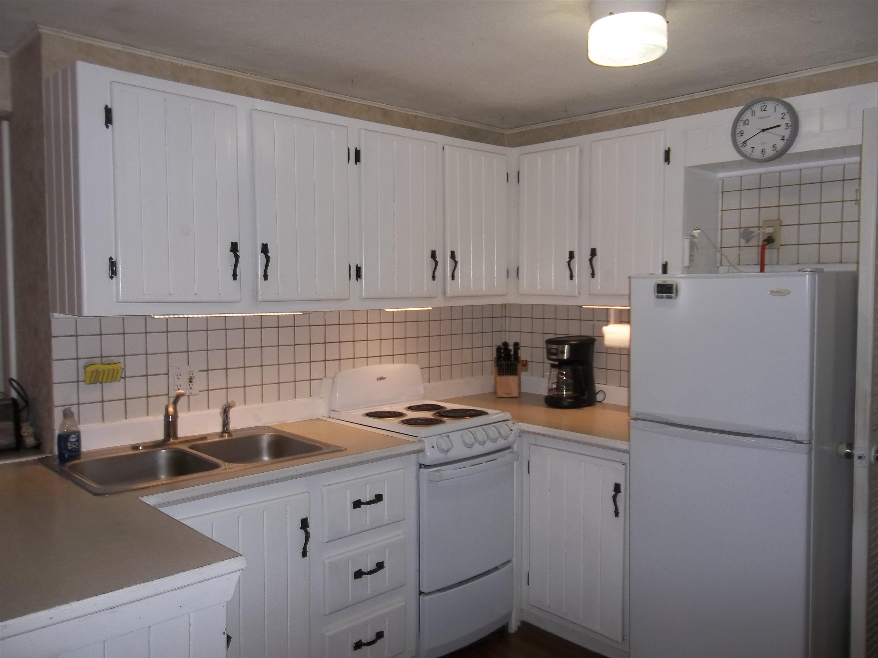 715 Kings Hw, Middleton, NH 03887