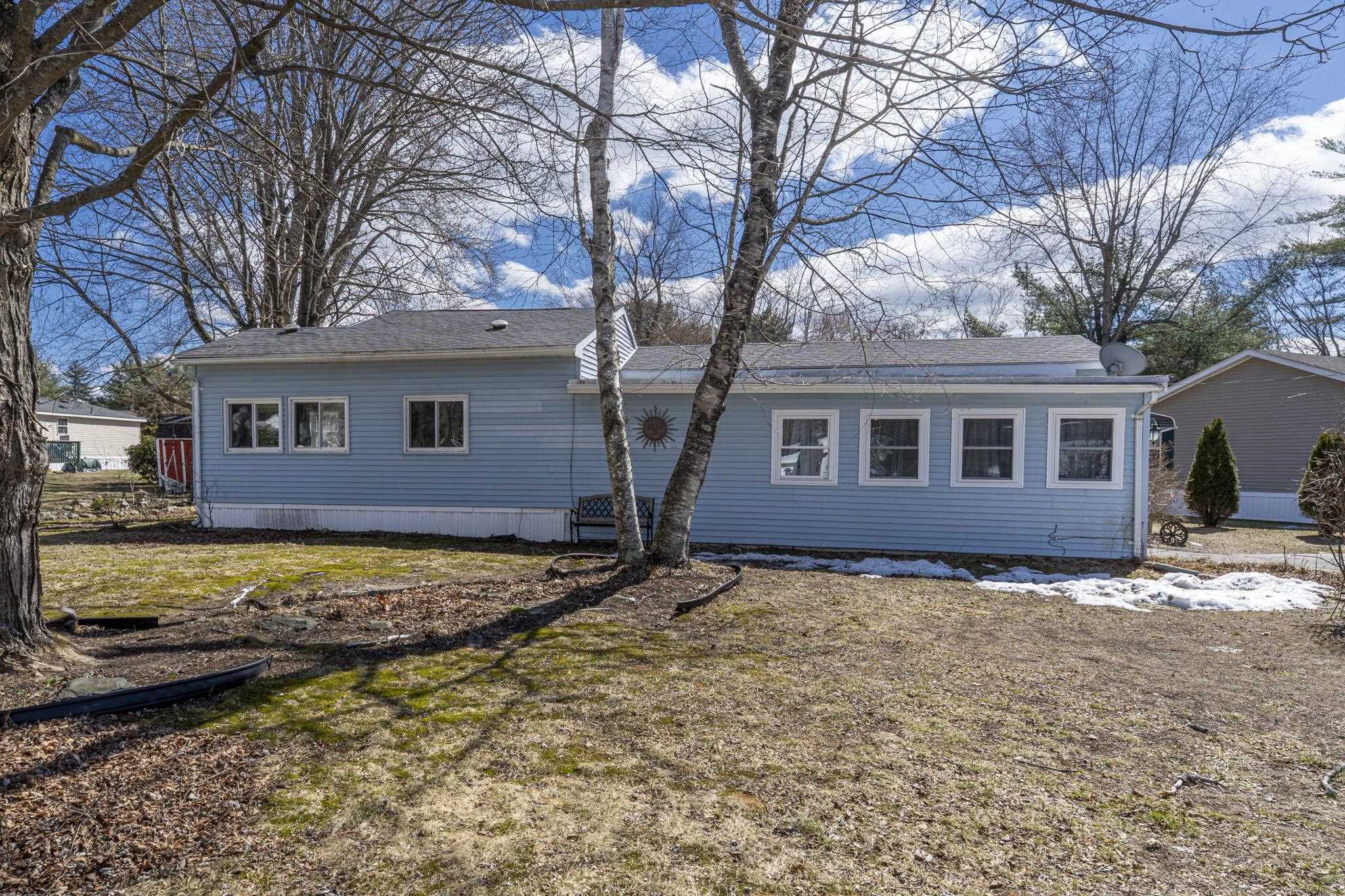 4 Lee Ann St, Nashua, NH 03062