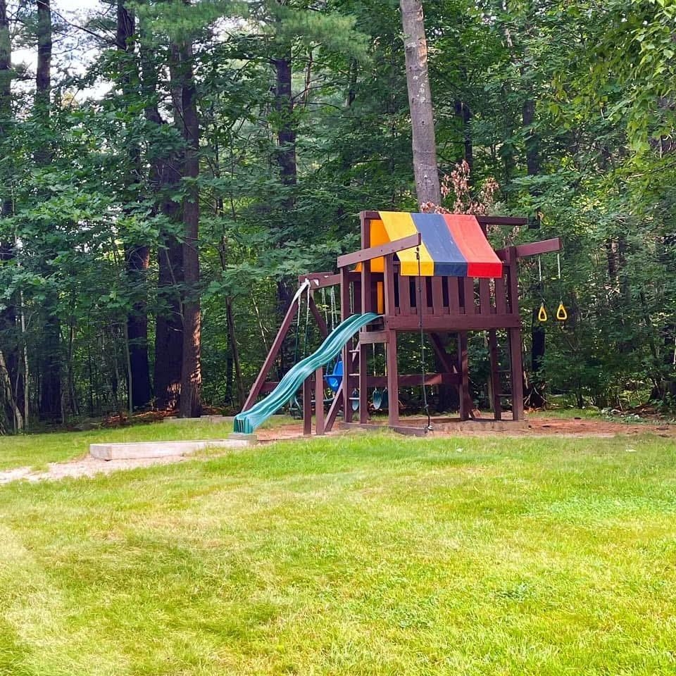 416 Springbrook Cir, Portsmouth, NH 03801