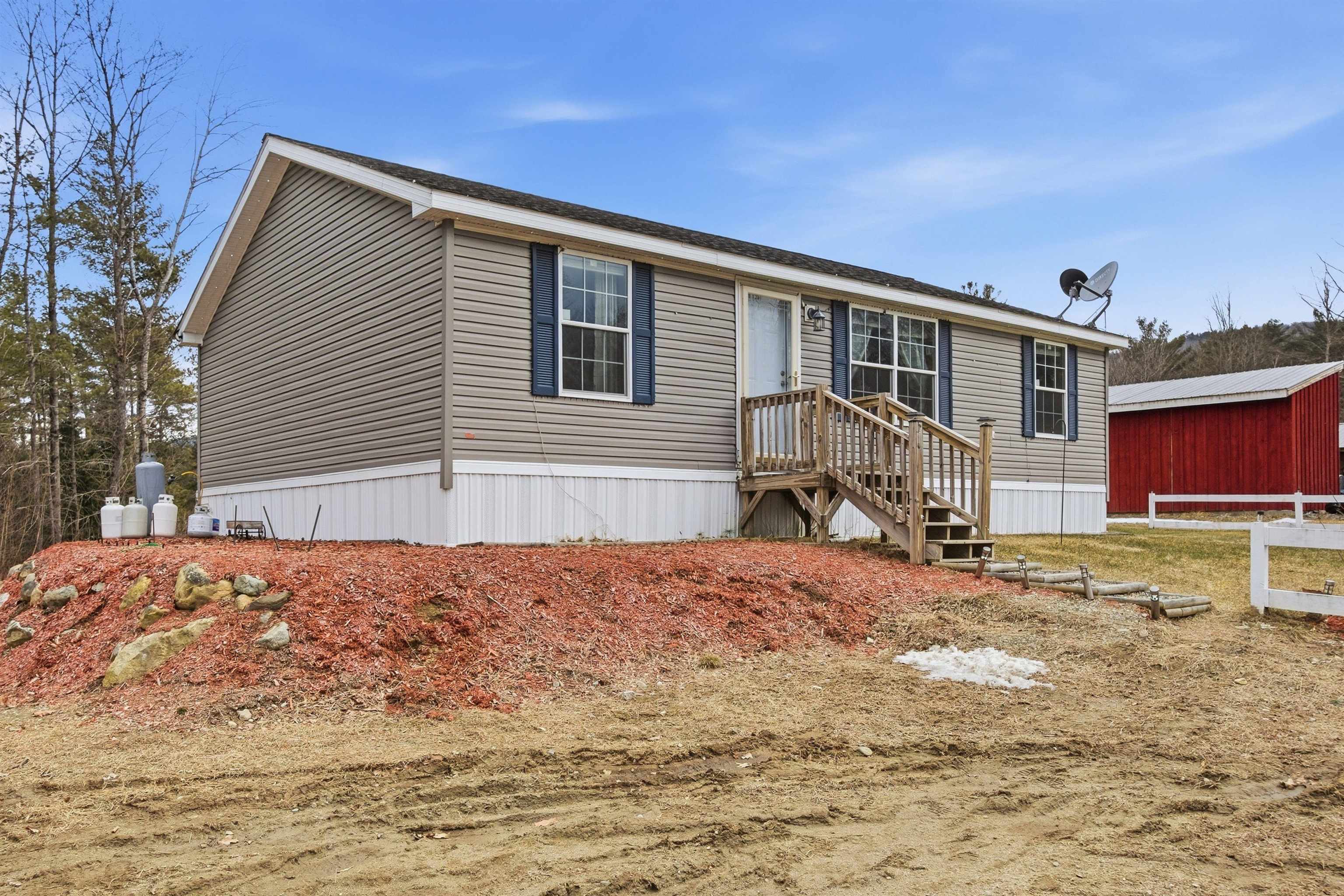 525 Sand Rd, Haverhill, NH 03774