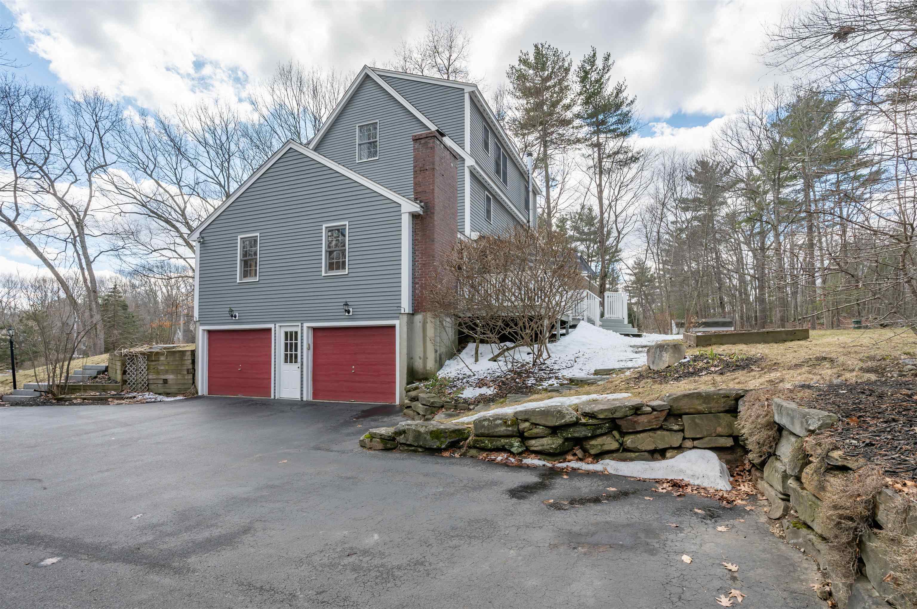 28 Peaslee Ct, Hampstead, NH 03841