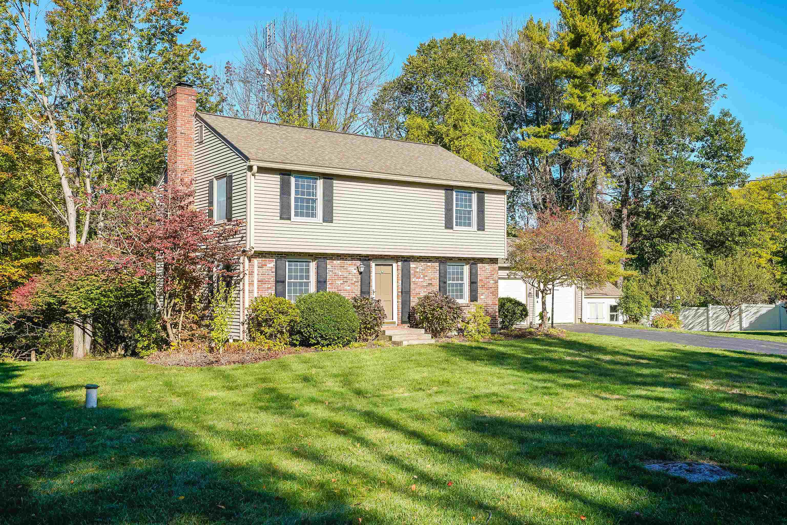 29 Depot Rd, Stratham, NH 03885