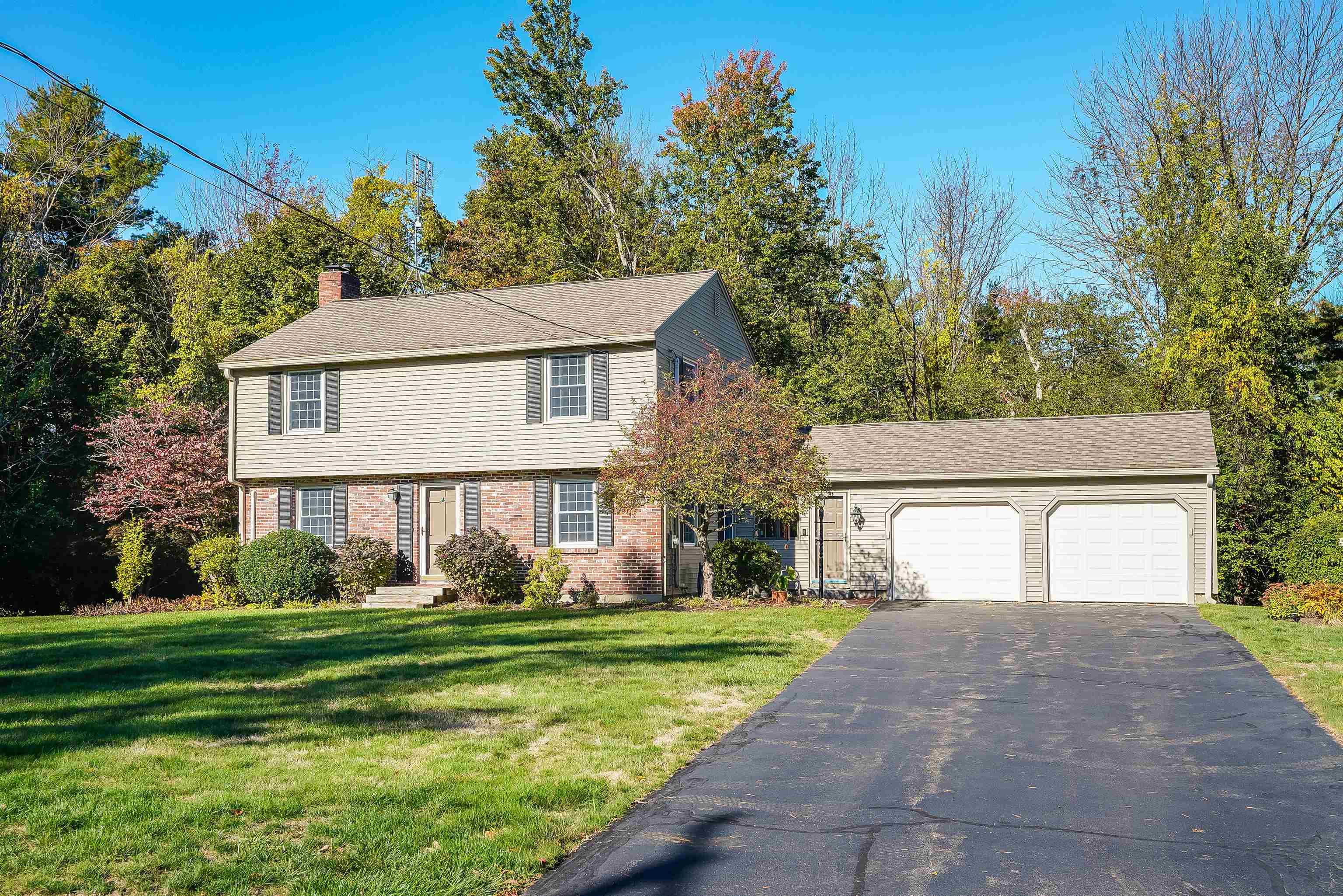 29 Depot Rd, Stratham, NH 03885